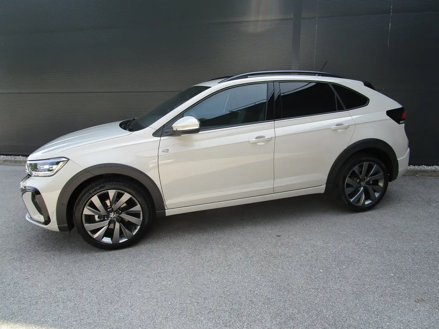 Volkswagen Taigo Sport TSI DSG Gris - 2