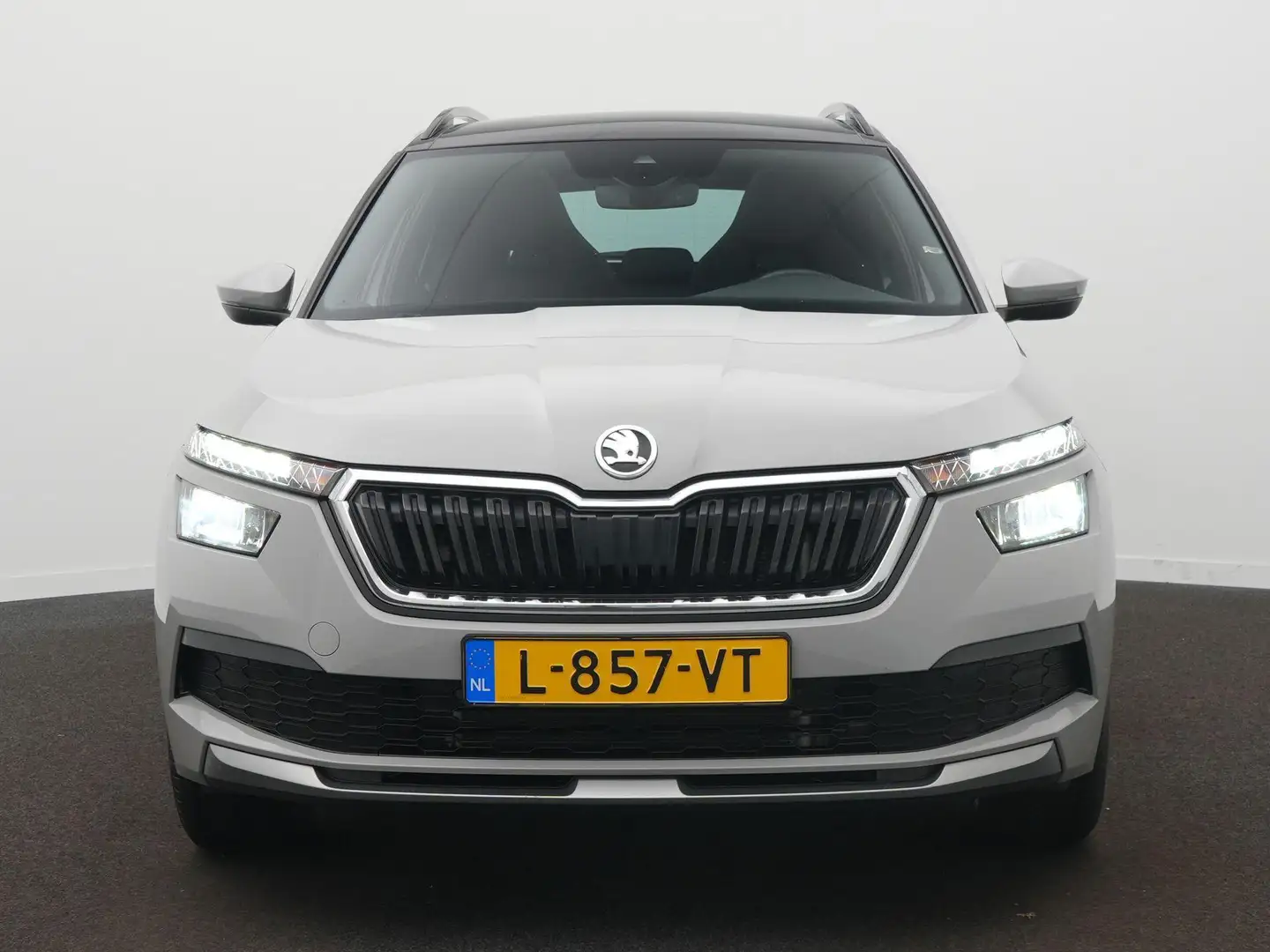 Skoda Kamiq 1.0 TSI Sport Business / Panodak / Climate / Carpl Gris - 2