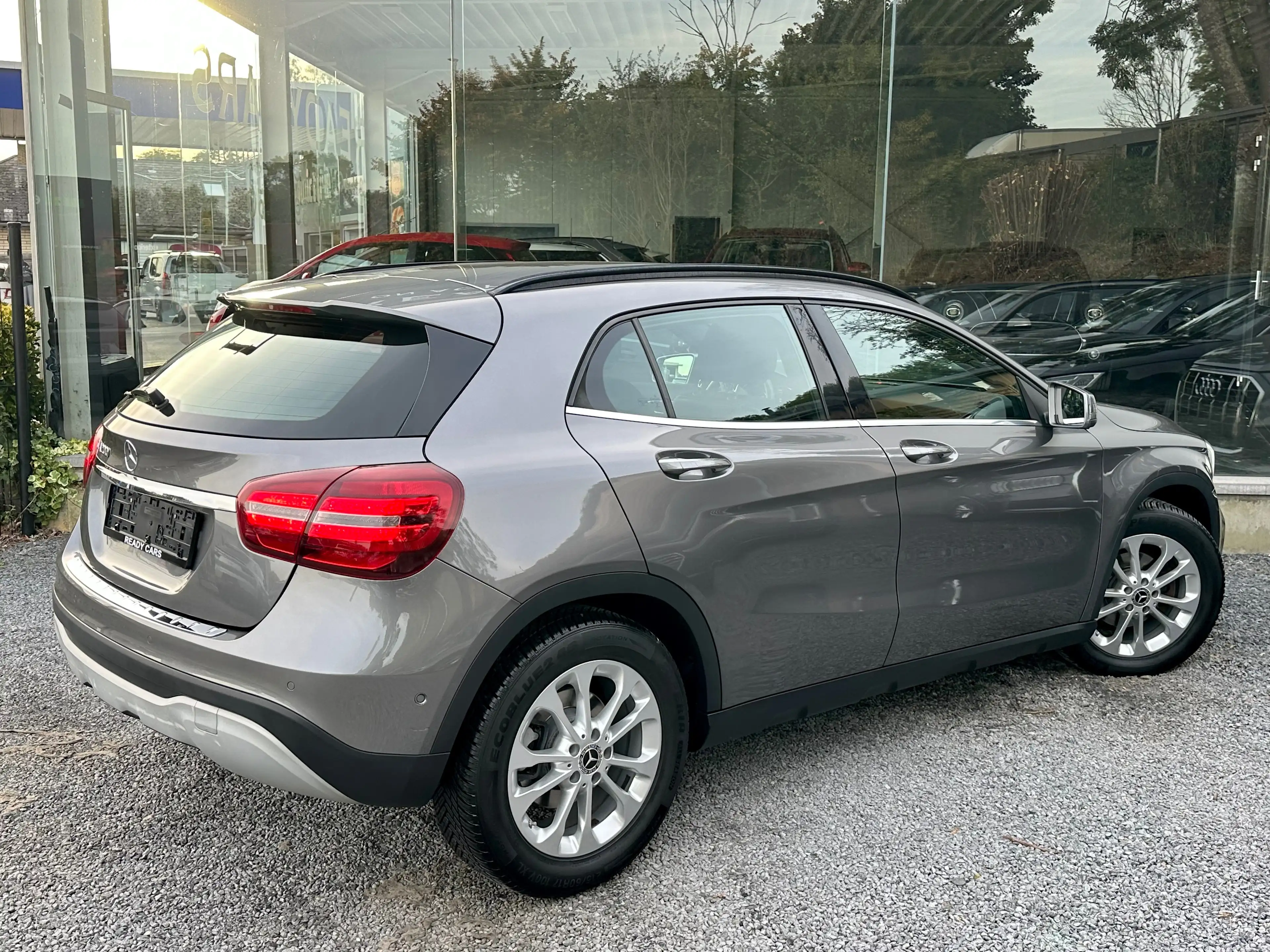 Mercedes-Benz GLA 200 1,6*EXCELLENT ETAT*CUIR*LED*SIEGE CHAUFFANT*CAM*NAVI*CARPLAY*GARANTIE — photo 5