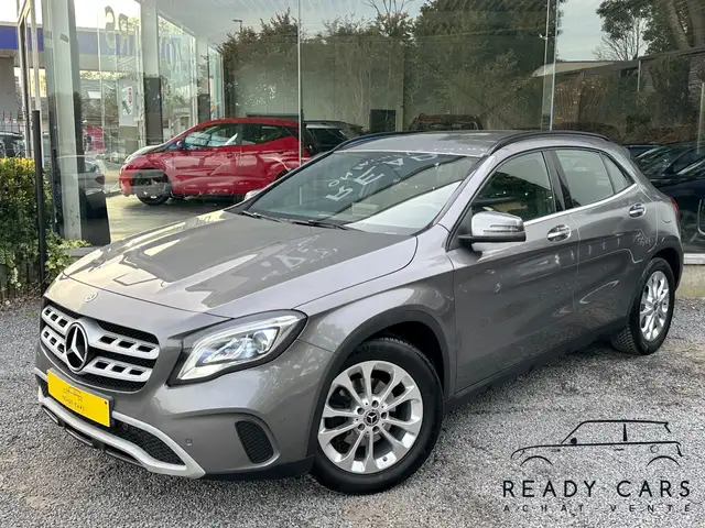 Mercedes-Benz GLA 200 1,6*EXCELLENT ETAT*CUIR*LED*SIEGE CHAUFFANT*CAM*NAVI*CARPLAY*GARANTIE