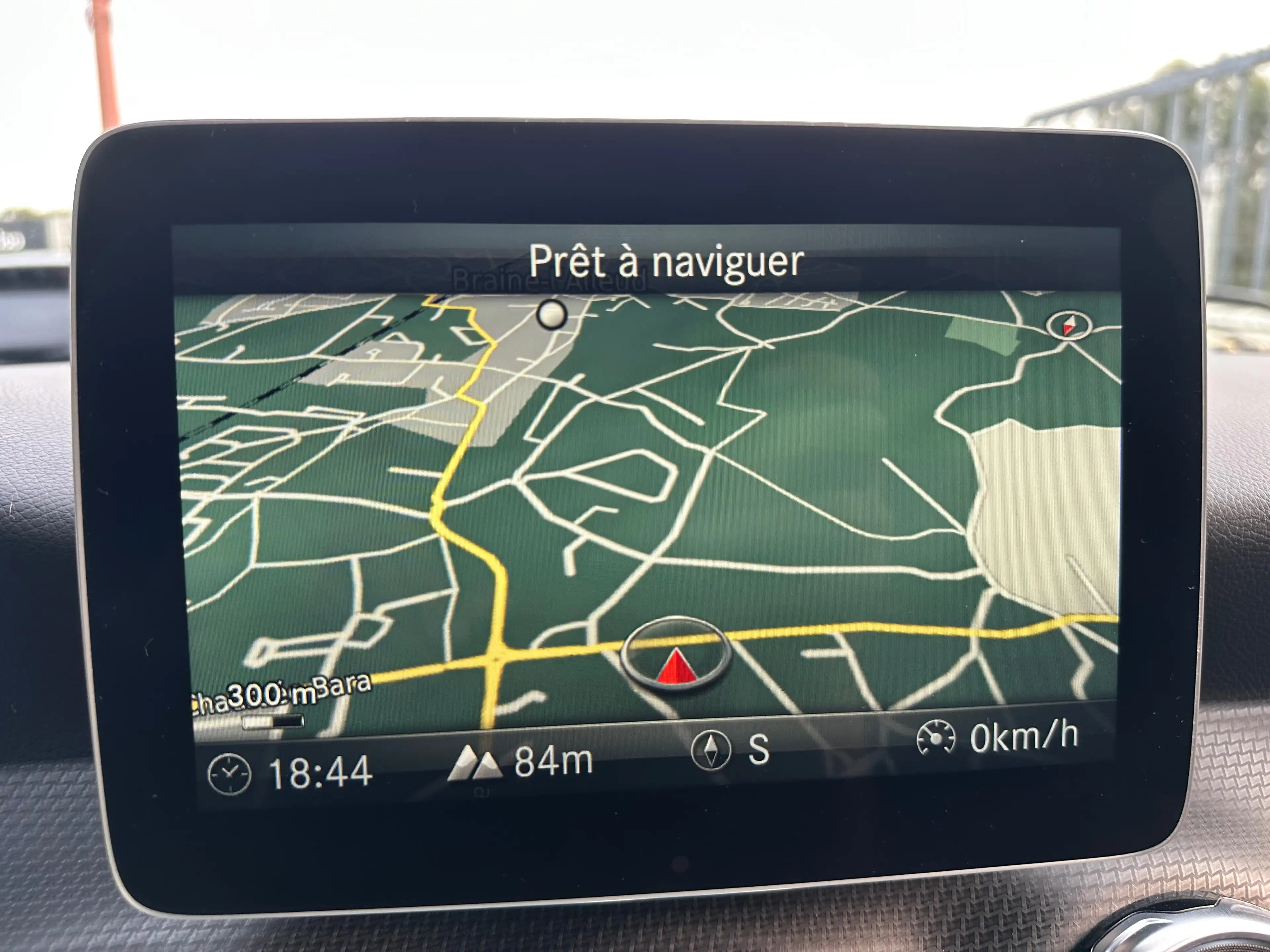 Mercedes-Benz GLA 200 1,6*EXCELLENT ETAT*CUIR*LED*SIEGE CHAUFFANT*CAM*NAVI*CARPLAY*GARANTIE — photo 14