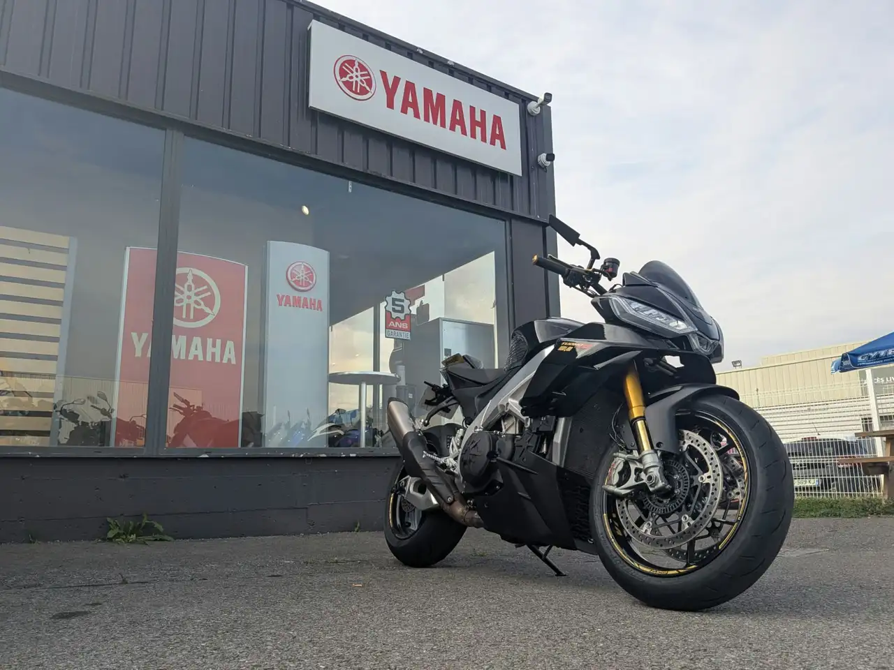Aprilia Tuono