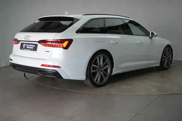 Audi A6 view 4