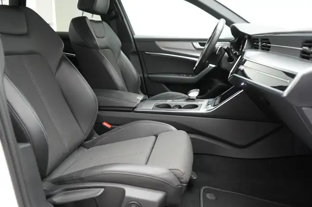 Audi A6 view 6