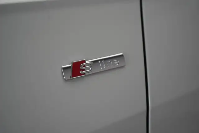 Audi A6 view 10