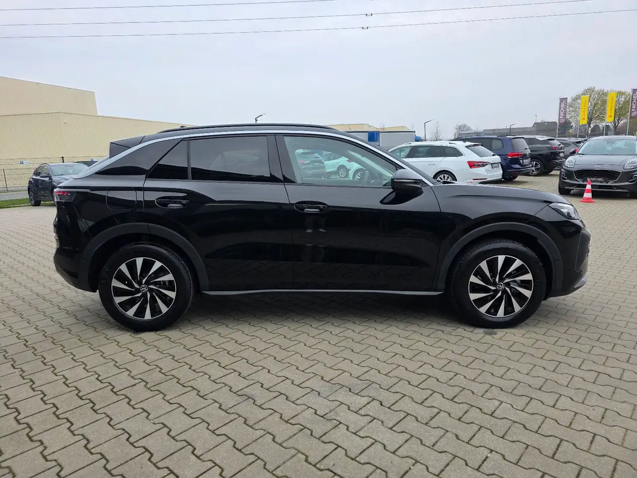 Volkswagen T-Roc 1.5 eTSI Life*Led+*Kamera*Acc*Neues-Model*, миниатюра 16