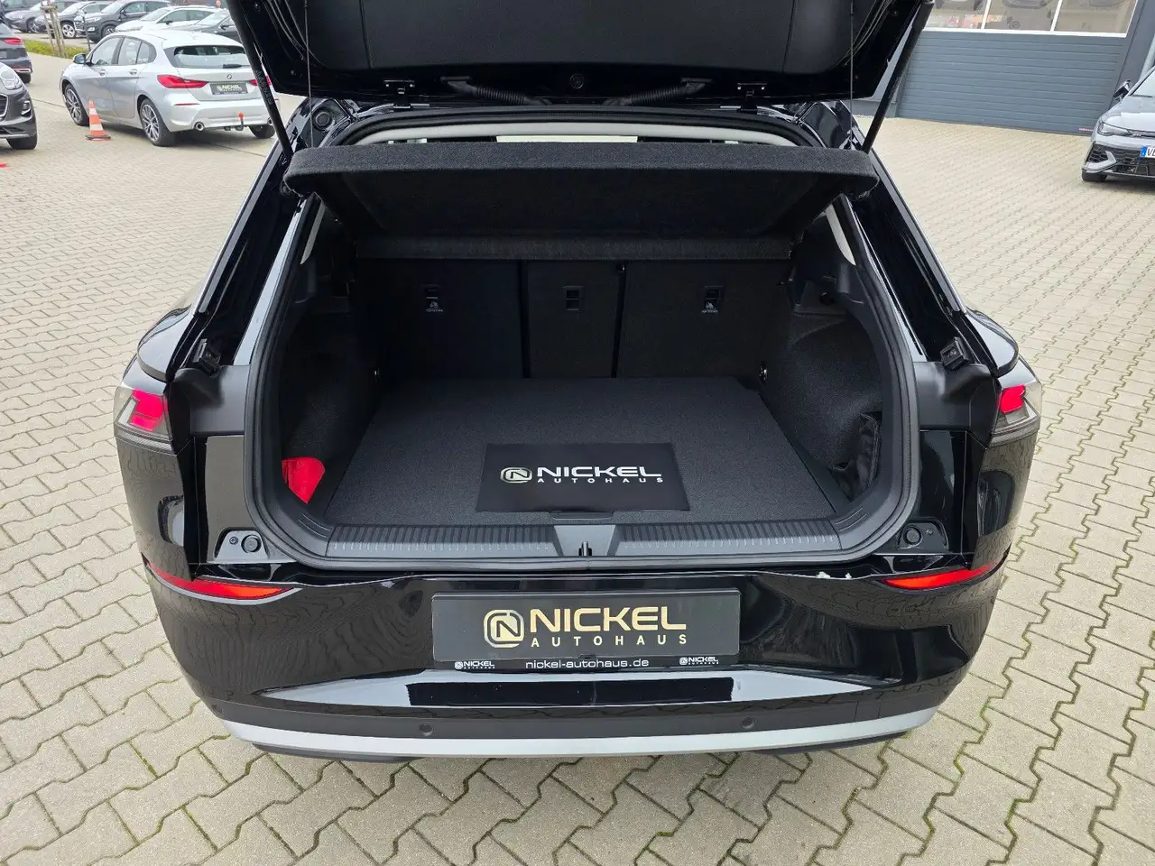 Volkswagen T-Roc 1.5 eTSI Life*Led+*Kamera*Acc*Neues-Model*, миниатюра 6
