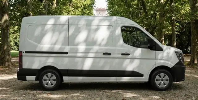 Renault Master view 3