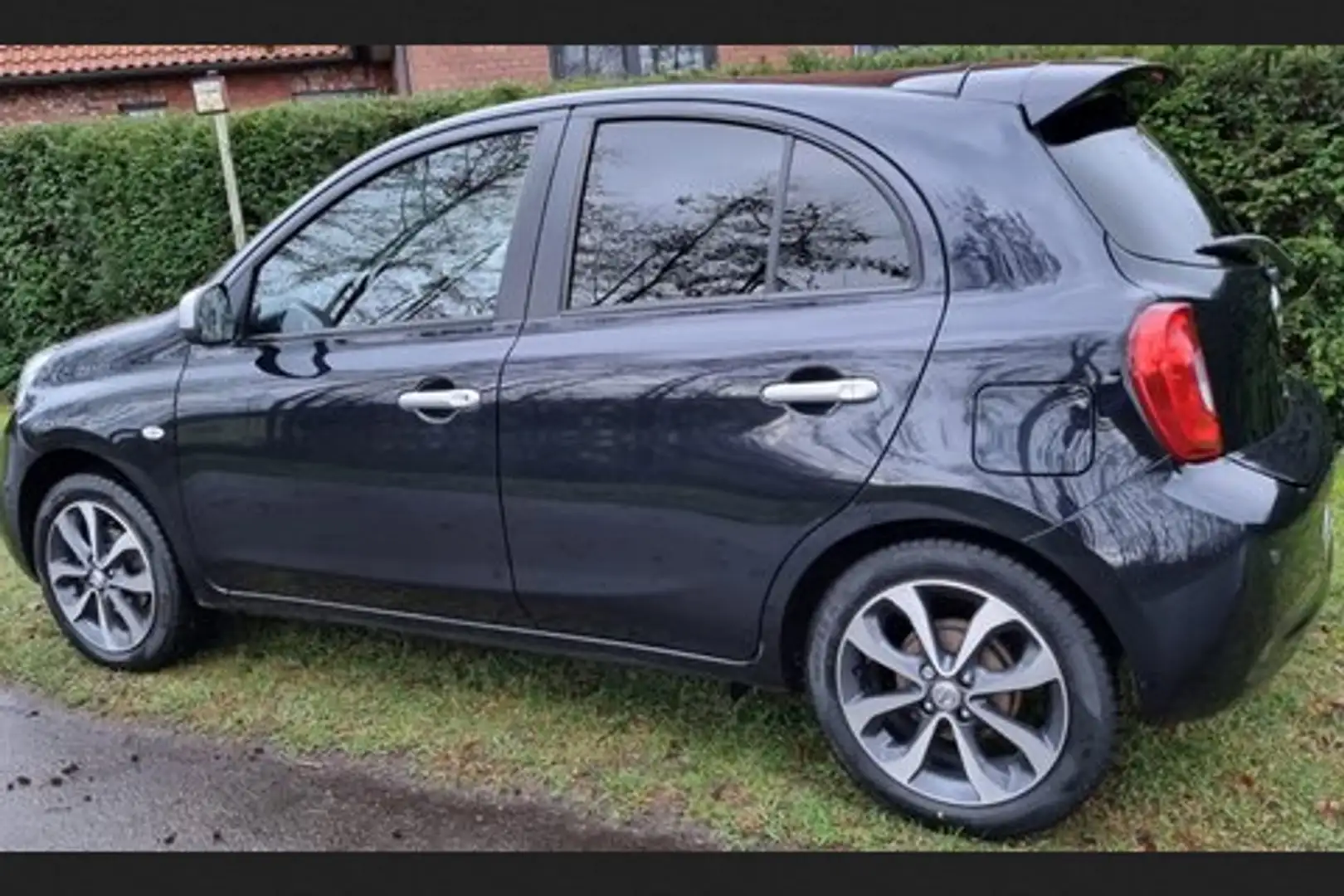 Nissan Micra Micra 1.2 DIG-S Schwarz - 2