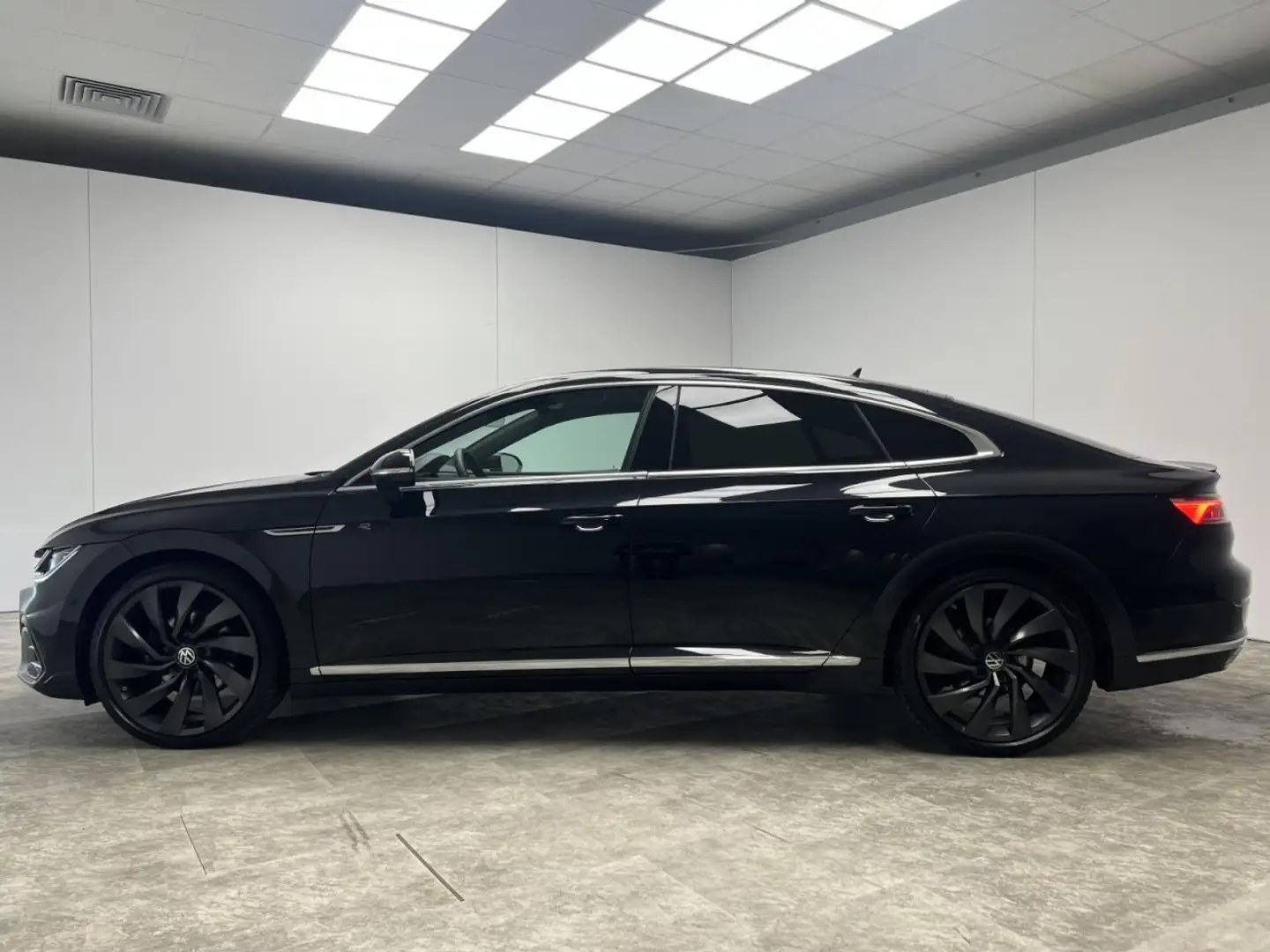 Volkswagen Arteon 2.0 TSI DSG R-Line Klima Navi Rückfahrkamera Schwarz - 2