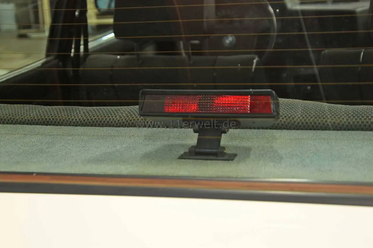 BMW 323 i, foto 8