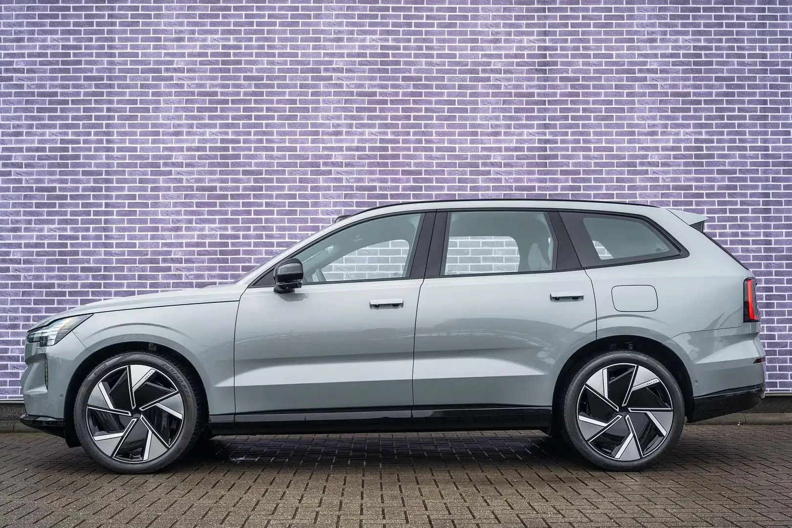 Volvo EX90 Twin Motor Performance Ultra | 7-Zits | Google | L Grijs - 2