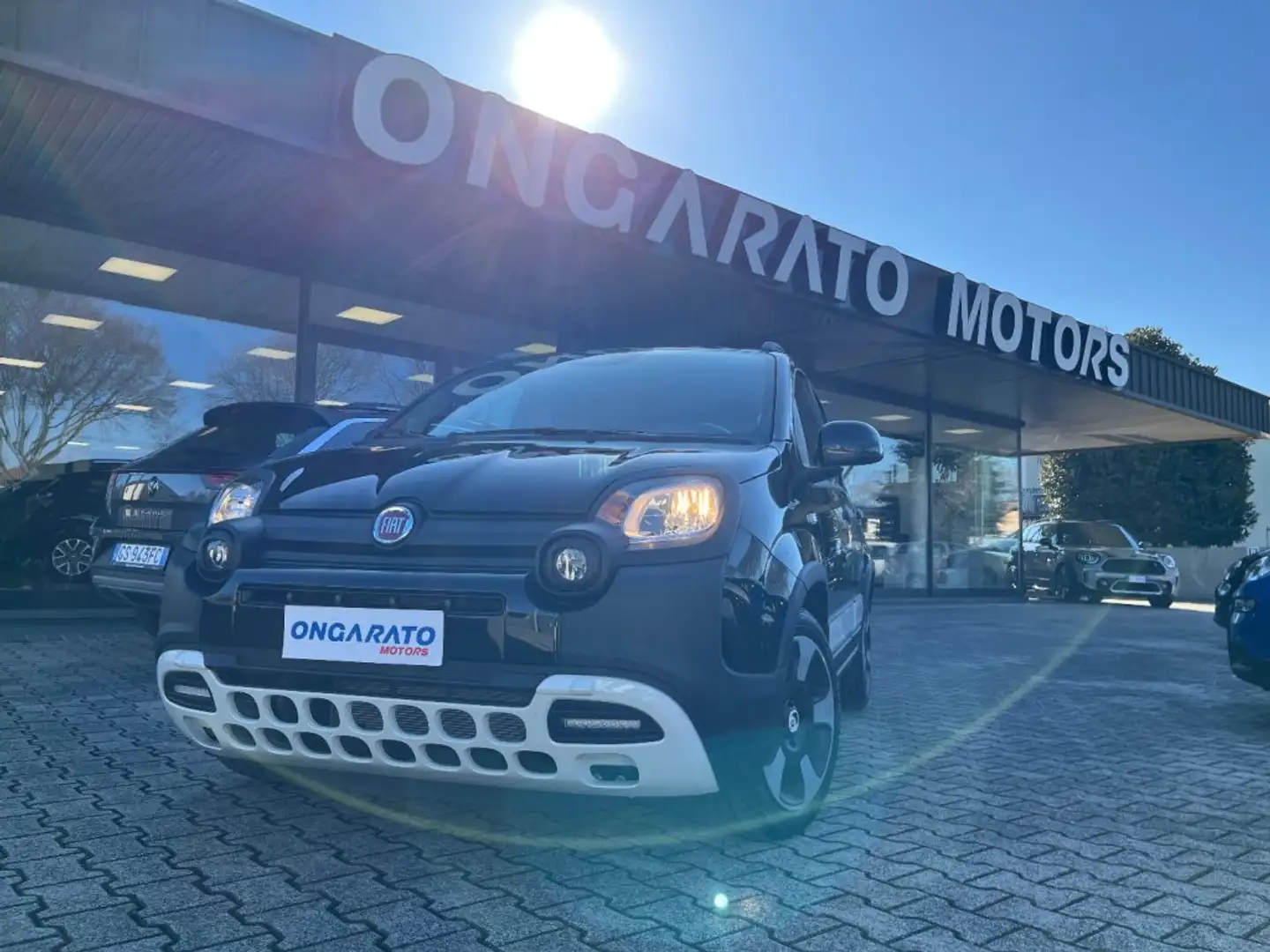 Fiat Panda 1.0 FireFly S&S Hybrid Pandina #5posti Nero - 1