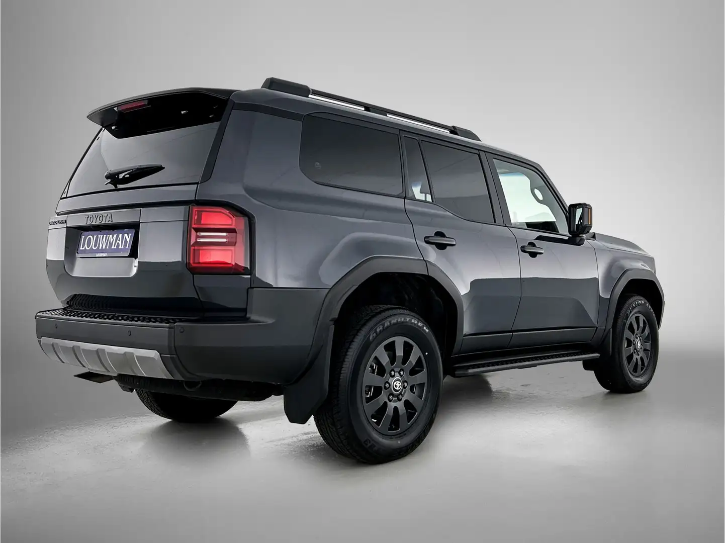 Toyota Land Cruiser 2.8 D-4D Blind Van Professional | GRIJS KENTEKEN | Gris - 2