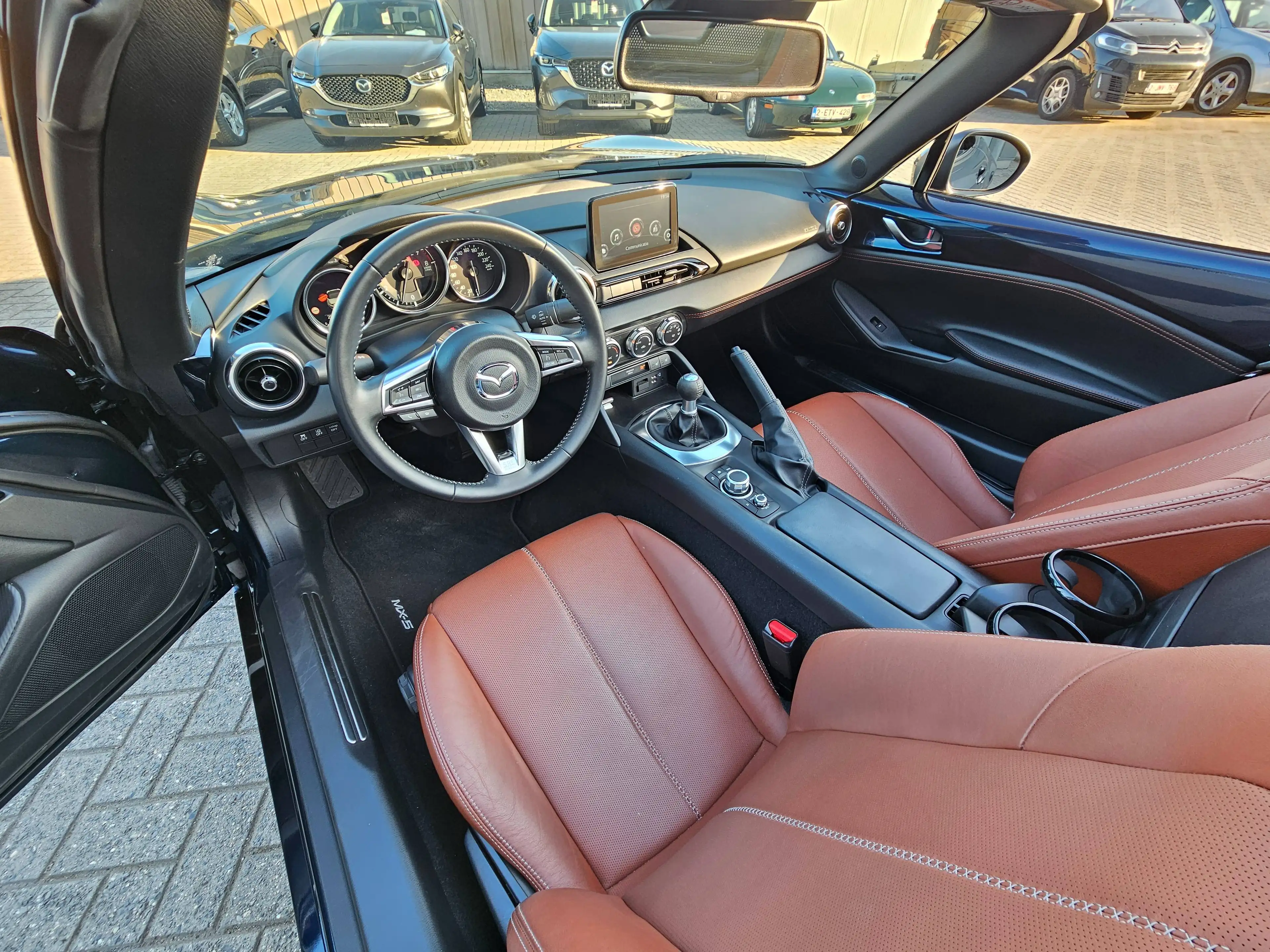 Mazda MX-5 MX-5 2.0i Skyactiv-G Kazari Kazari — photo 3