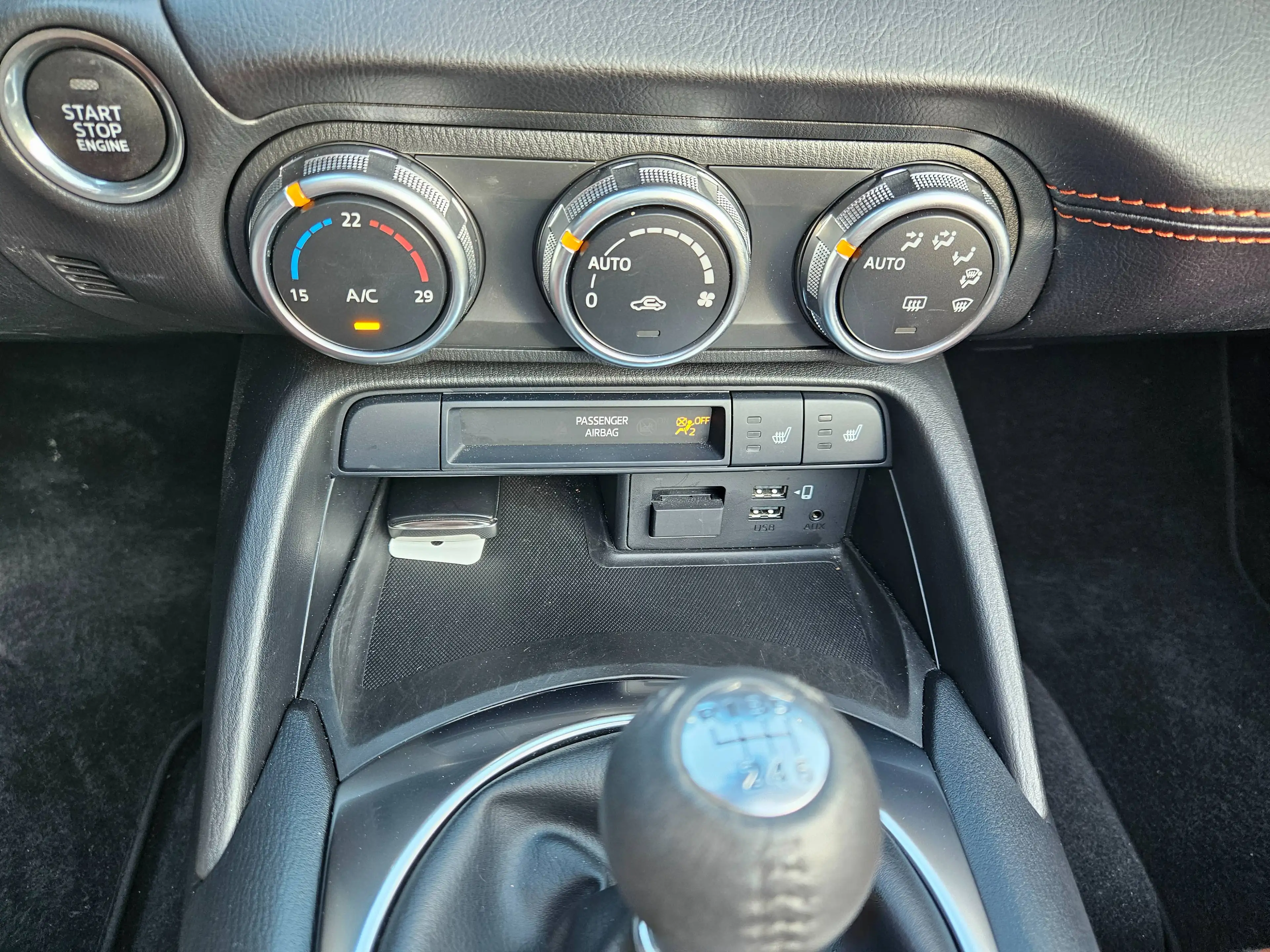 Mazda MX-5 MX-5 2.0i Skyactiv-G Kazari Kazari — photo 6