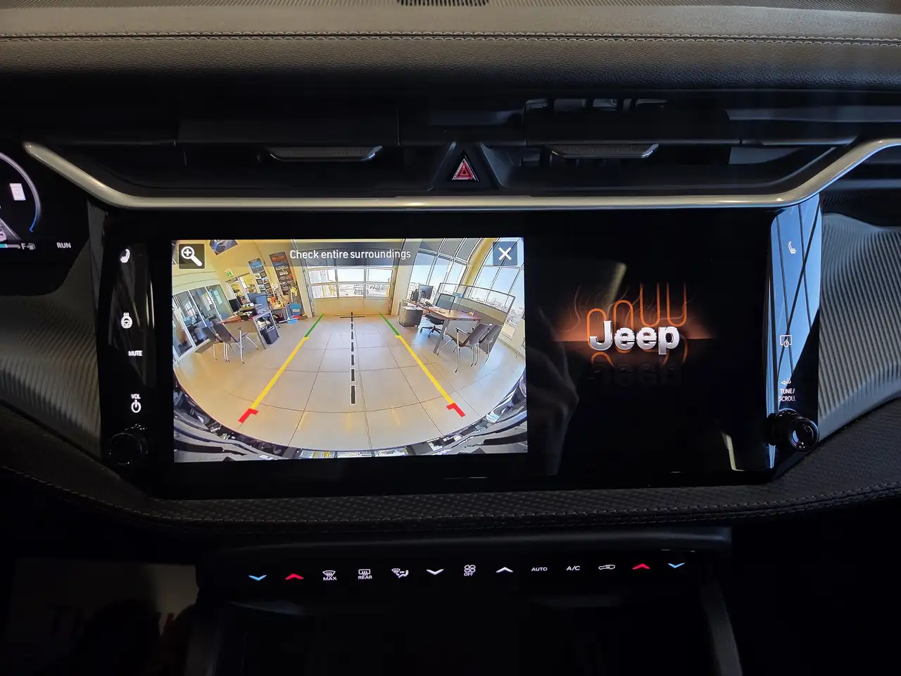 Jeep Cherokee photo Jeep Cherokee