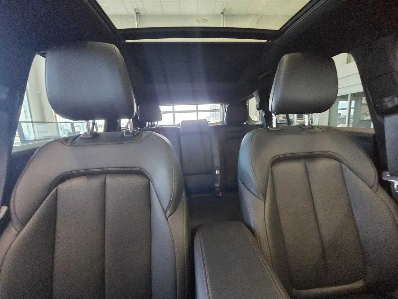 Jeep Cherokee photo Jeep Cherokee