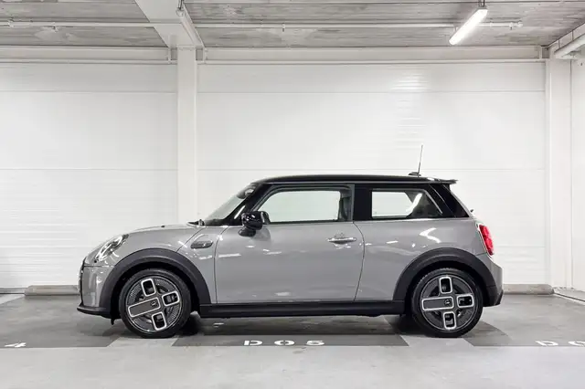 Mini Hatch view 2
