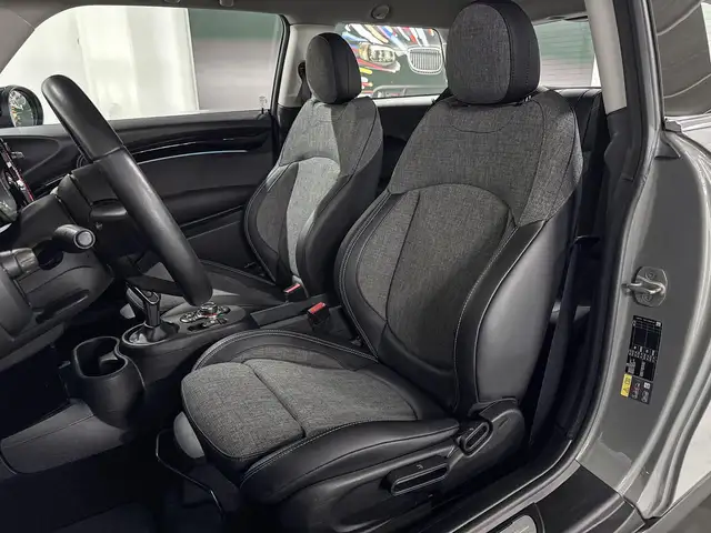 Mini Hatch view 9