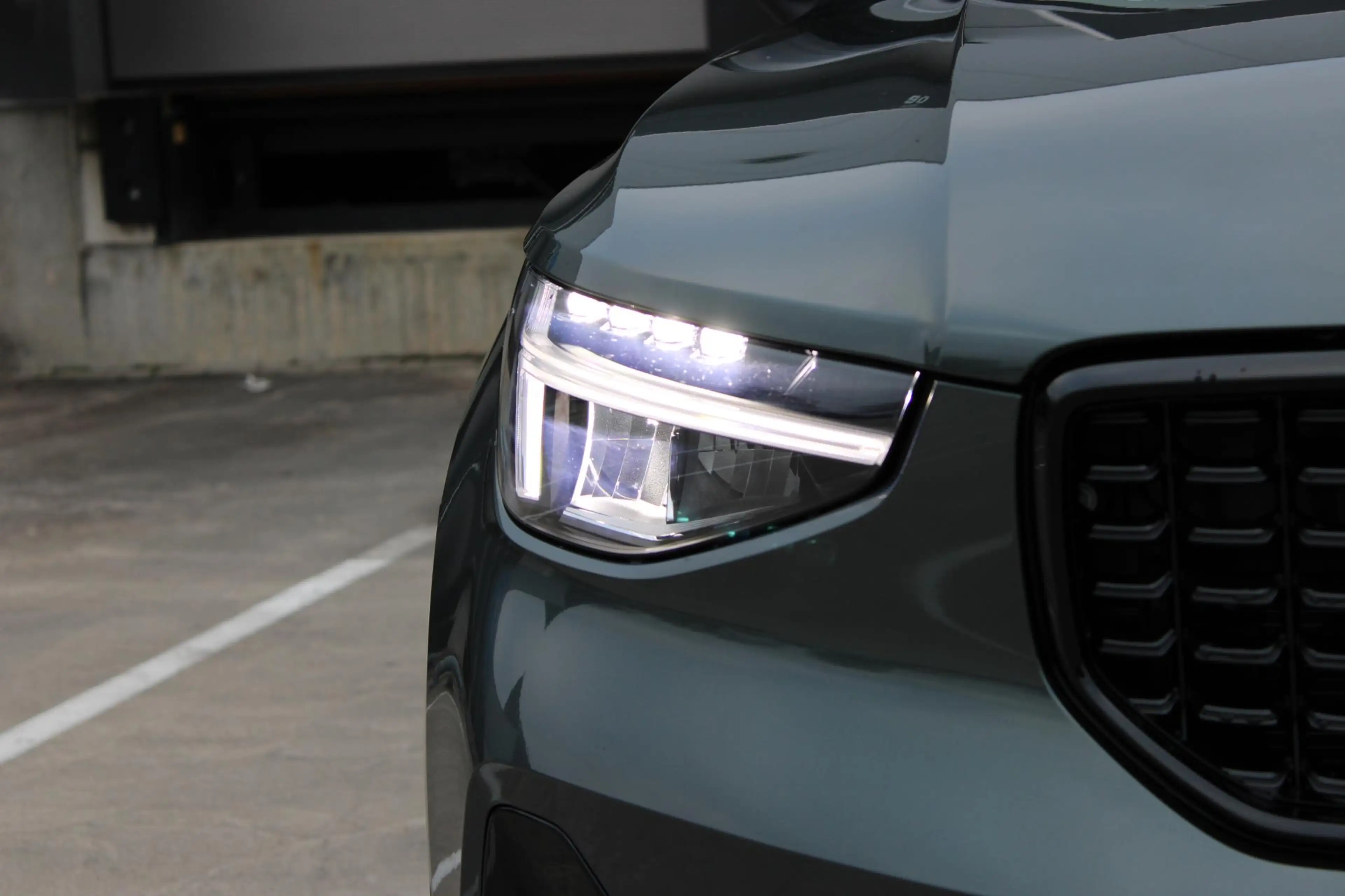 Volvo XC40 B4 Plus Dark | DEMO DEAL | Panoramadak | Elektrisc — photo 15