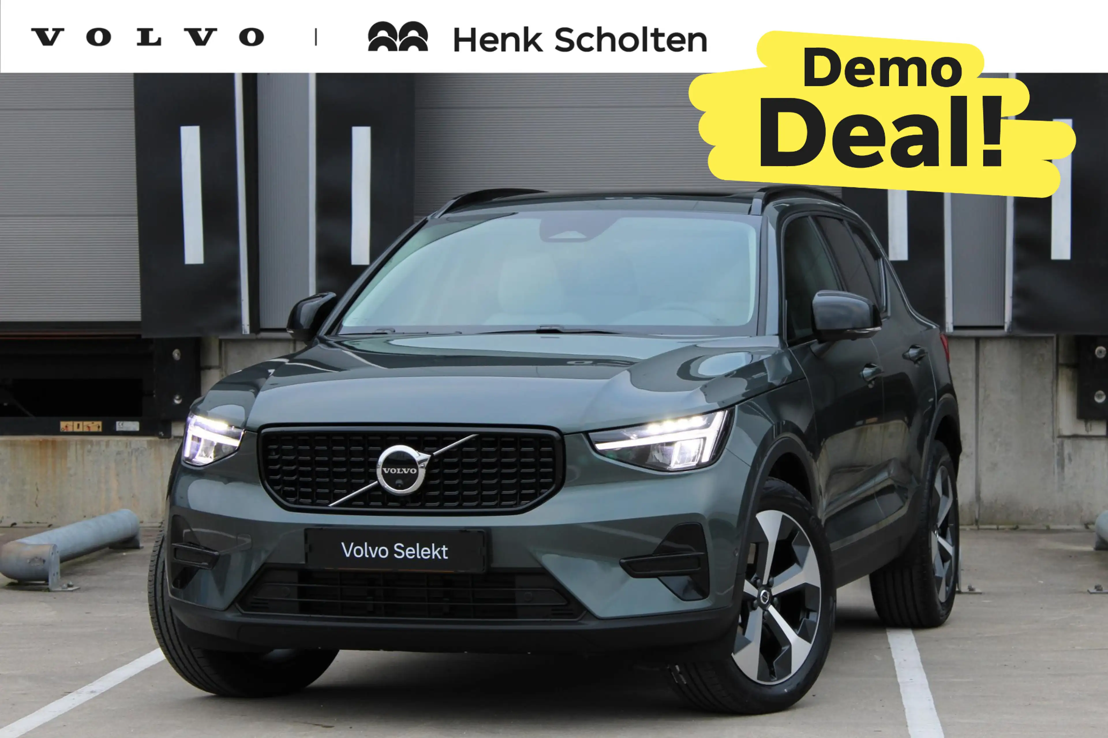 Volvo XC40 B4 Plus Dark | DEMO DEAL | Panoramadak | Elektrisc