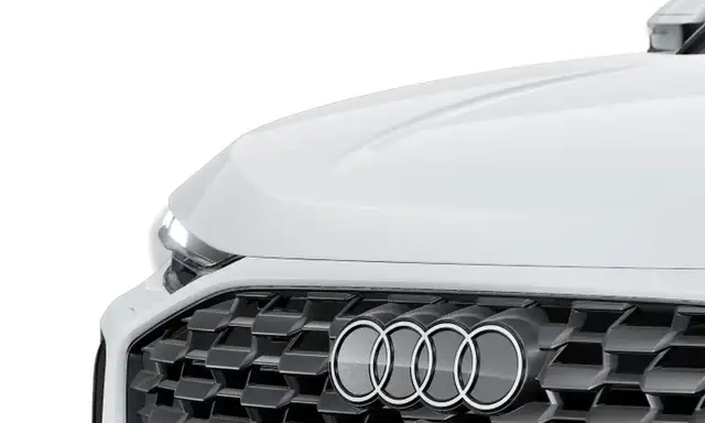 Audi Q5 view 3