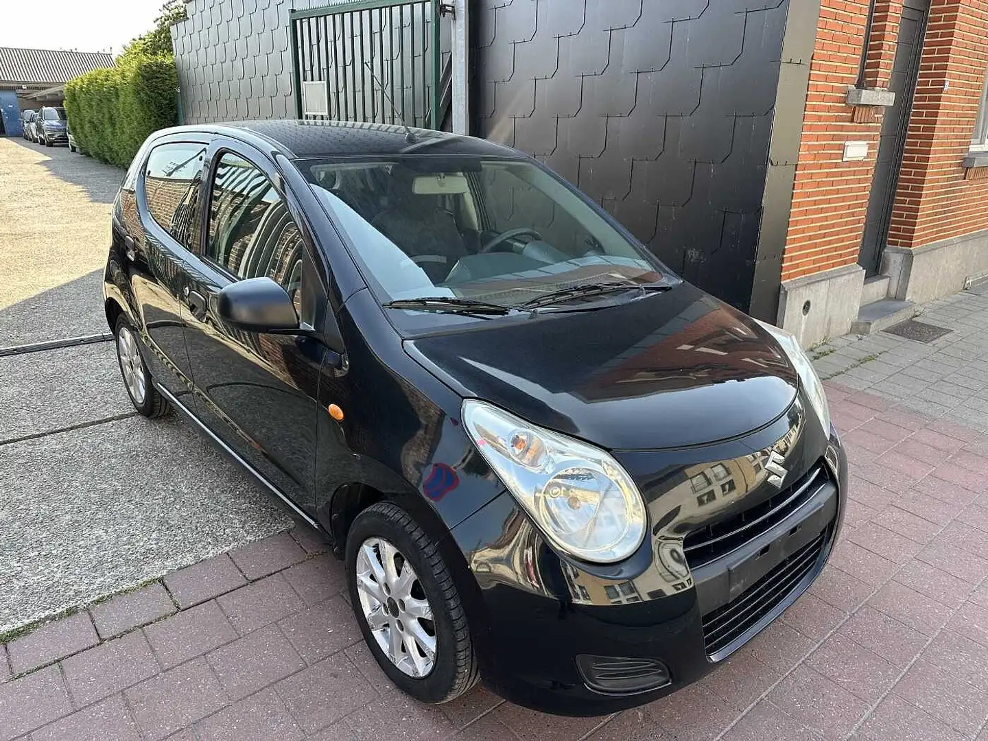 Suzuki Alto 1.0 I MET 131DKM Noir - 2