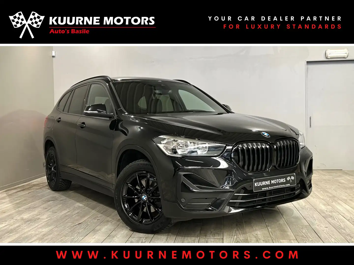BMW X1 sDrive16dA BlackLine Gps/Pdc/Cruise *1j garantie* Zwart - 1