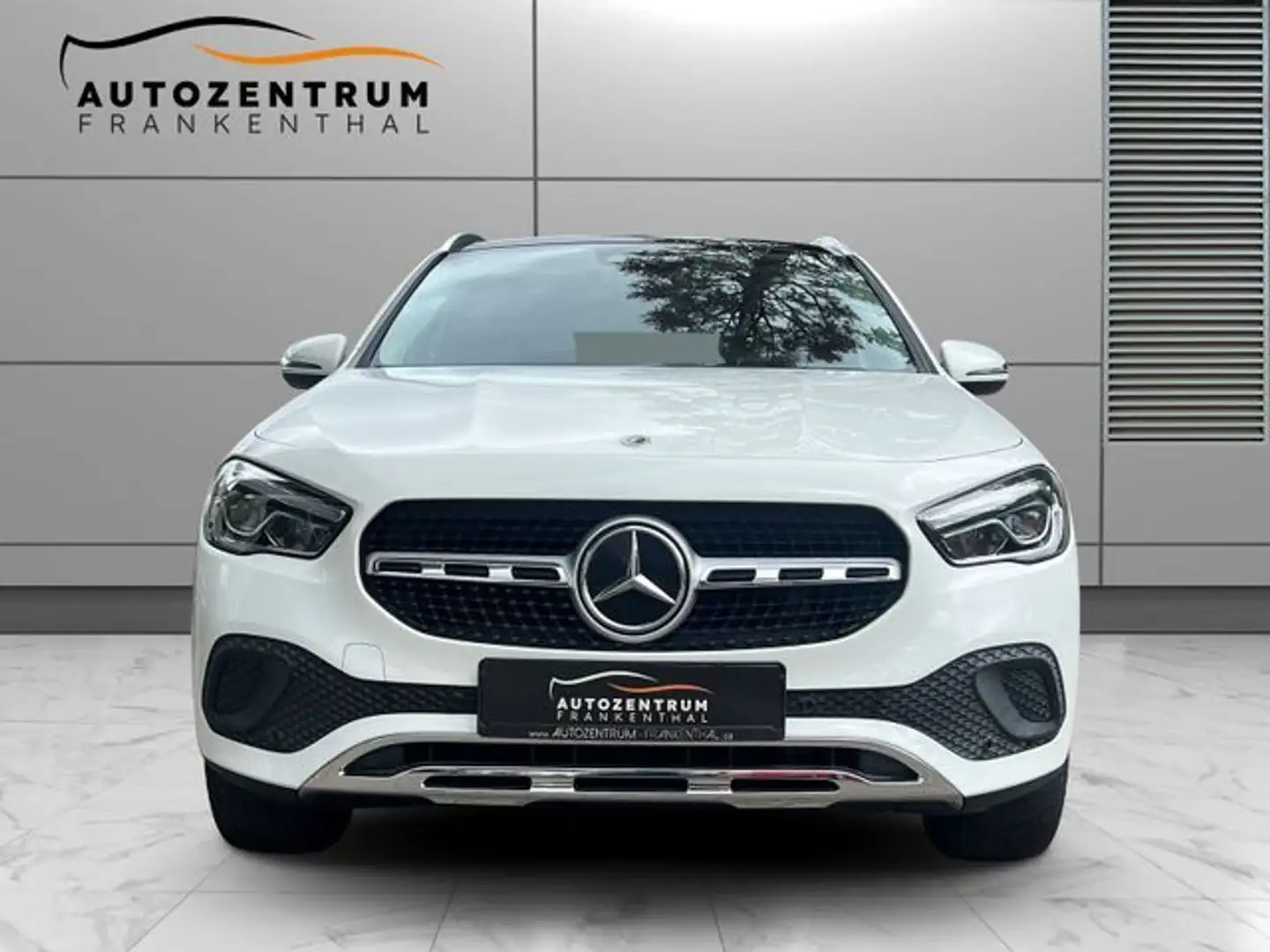 Mercedes-Benz GLA 200 GLA 200 PANO SPEEDLIMIT LED DAB Weiß - 2