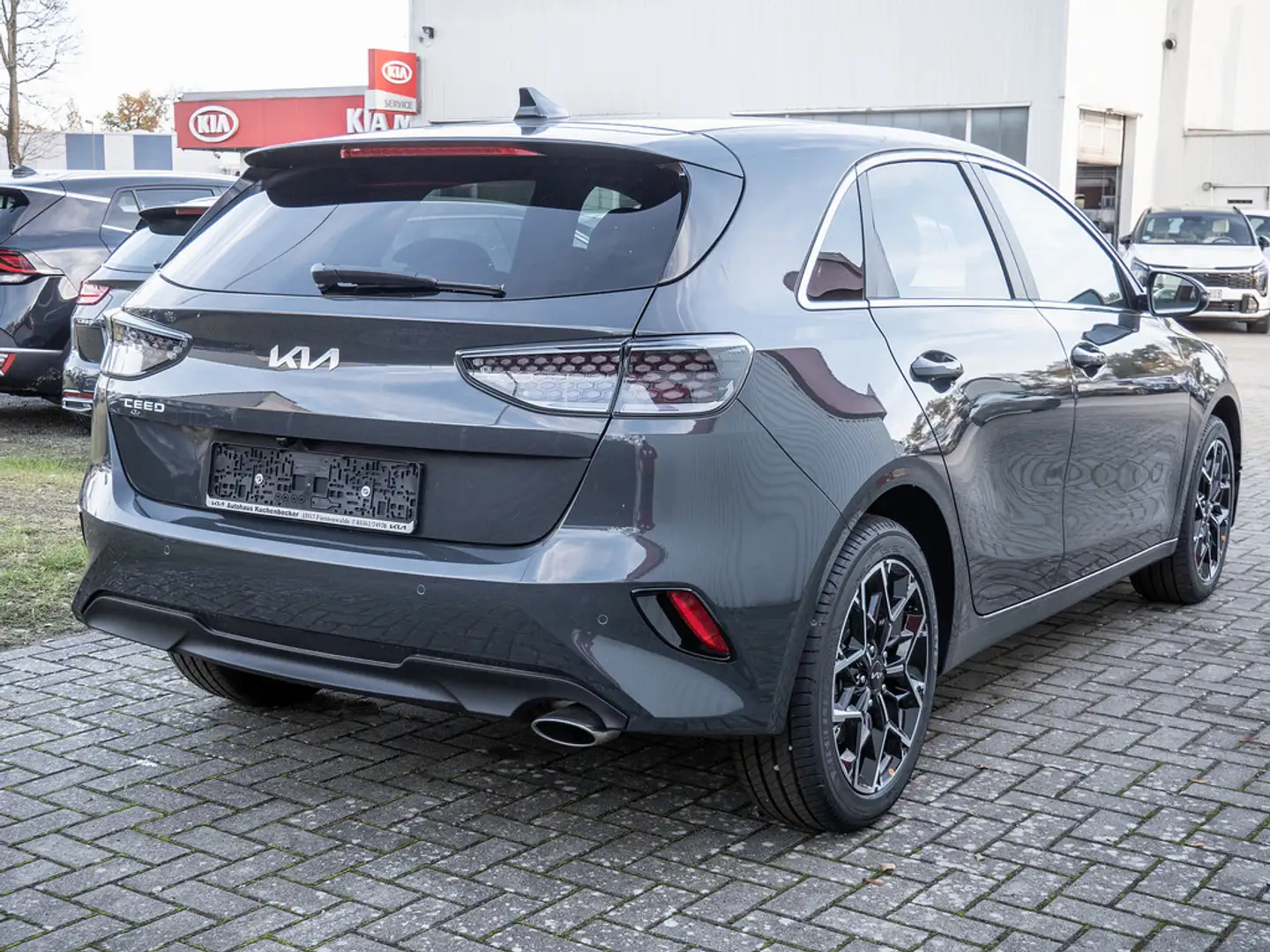 Kia Ceed / cee'd Grau - 2