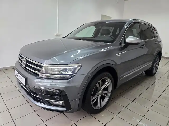 Volkswagen Tiguan Allspace 2.0 TDI 4M 7 Sitze R Line LED Virtual ACC Kamera