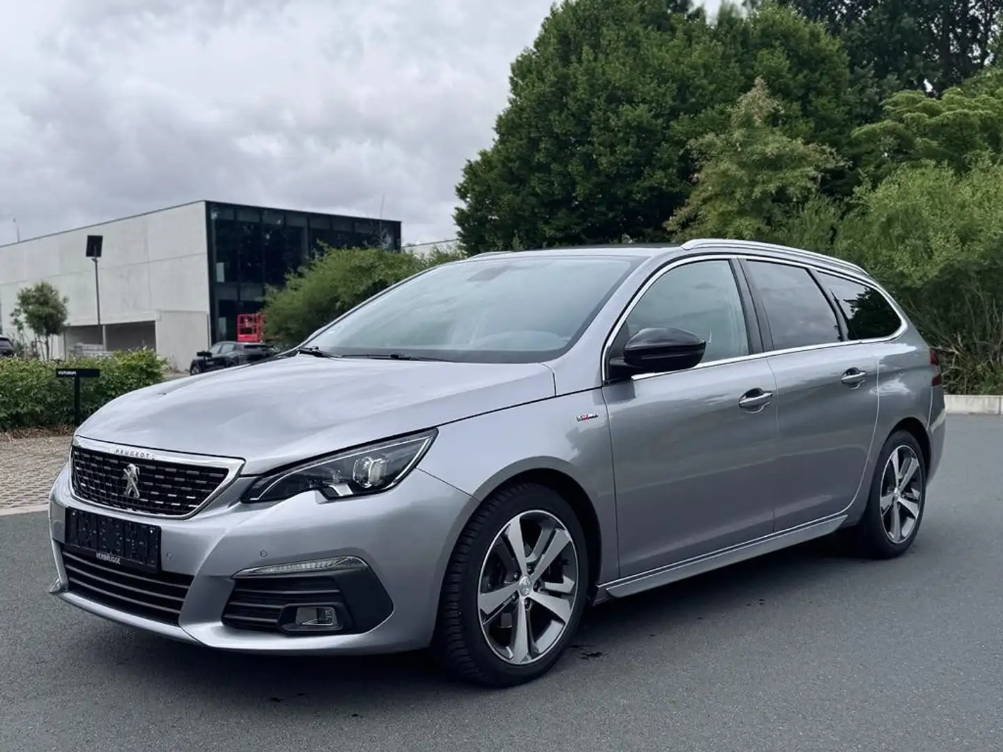 Peugeot 308 1.2 PureTech GT Line (EU6.3) Gris - 2