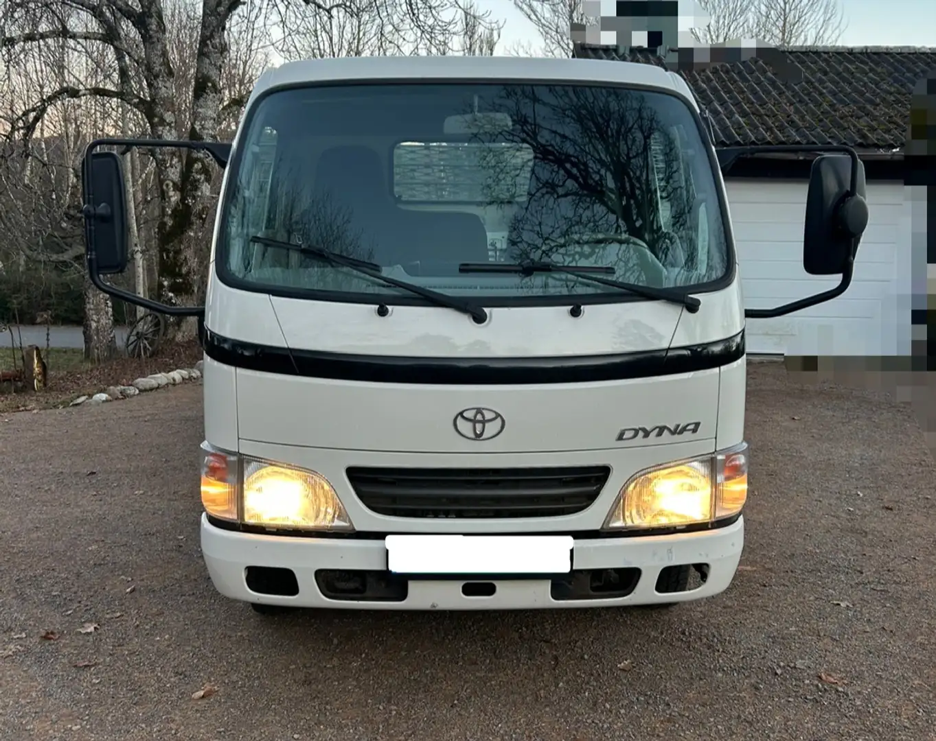 Toyota Dyna DYNA 150 CHASSIS CABINE 100 D-4D Weiß - 2