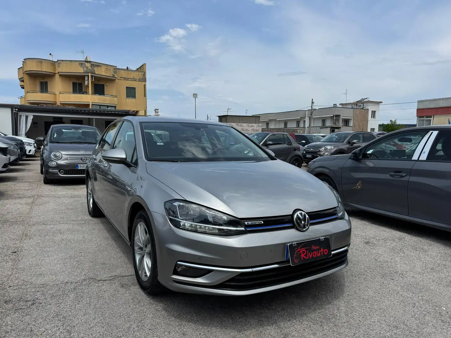 Volkswagen Golf 1.5 tgi Executive 130cv dsg Gris - 2