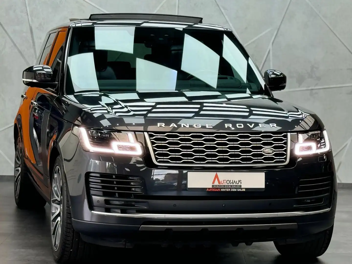Land Rover Range Rover 4.4L V8 |FOND|TV|PANO|MASSAGE|360°| Gris - 2