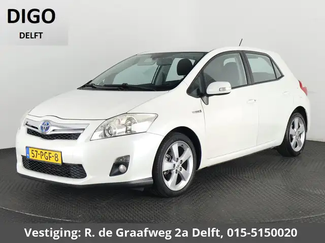 Toyota Auris 1.8 Full Hybrid Dynamic | Climate Control | Camera