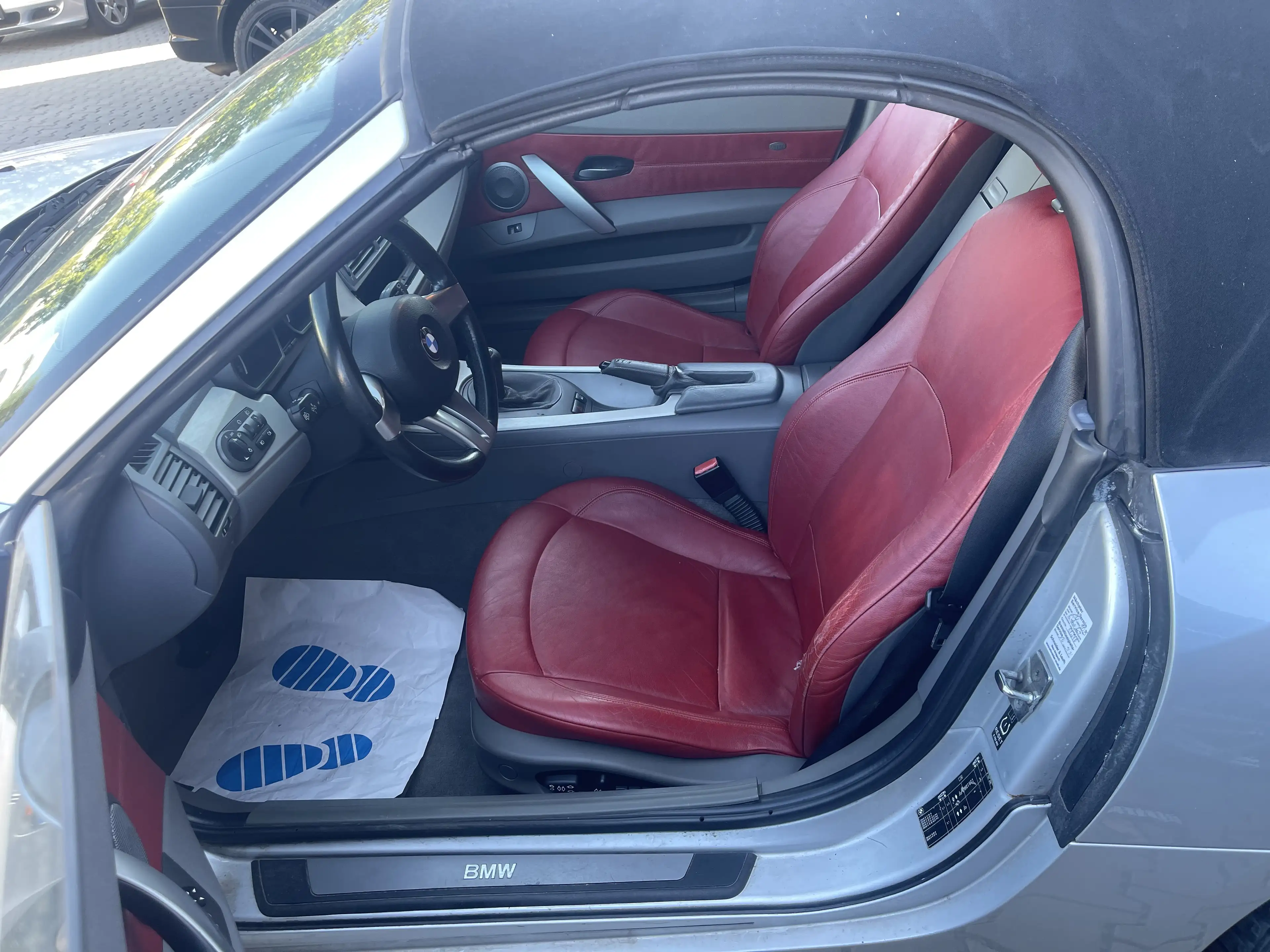 BMW Z4 2.5 i — photo 8