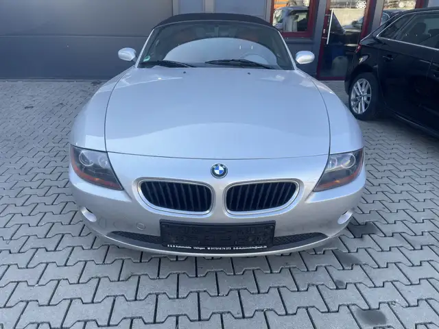 BMW Z4 2.5 i   1 Hand Tüv Neu