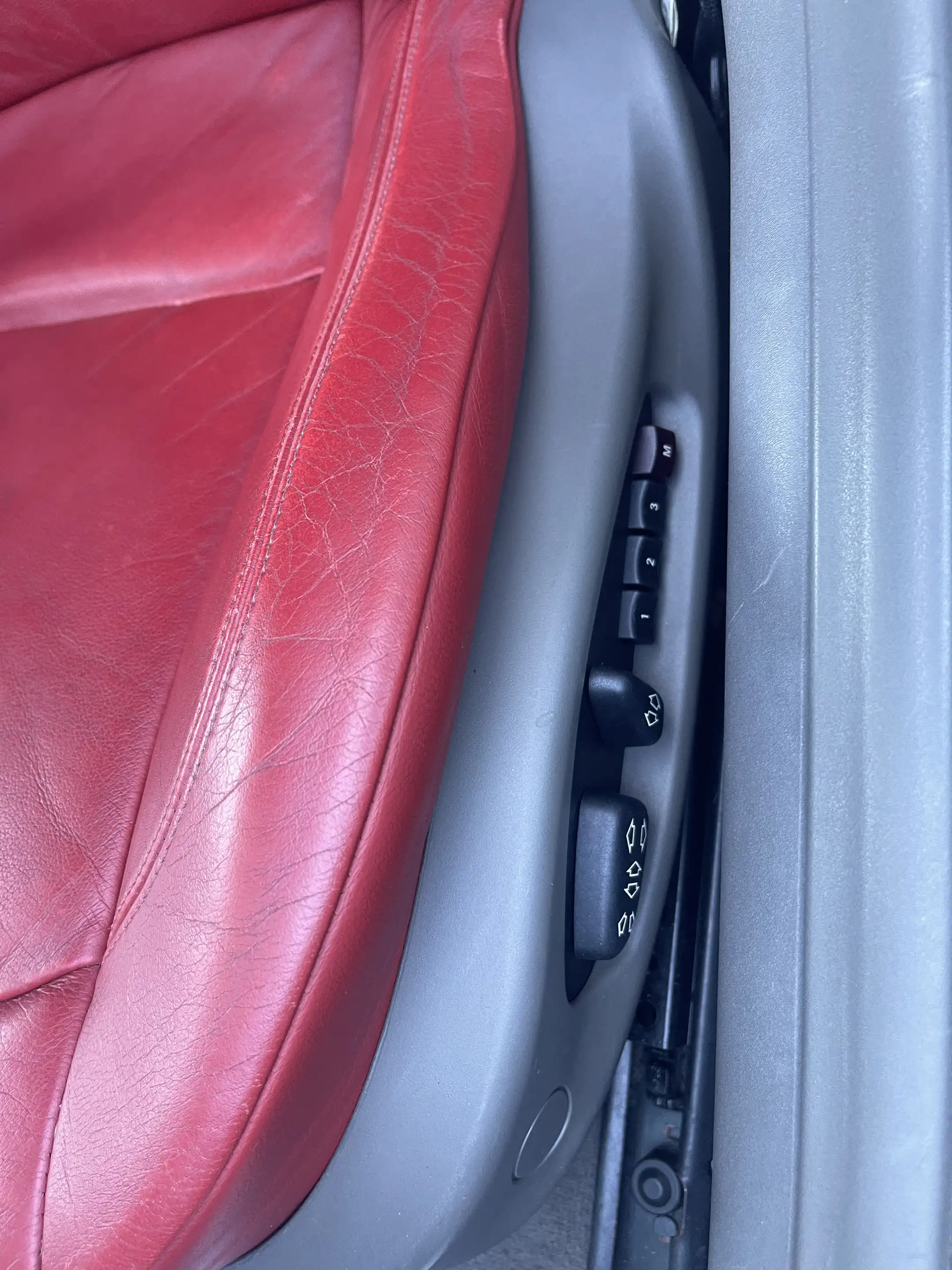 BMW Z4 2.5 i — photo 13