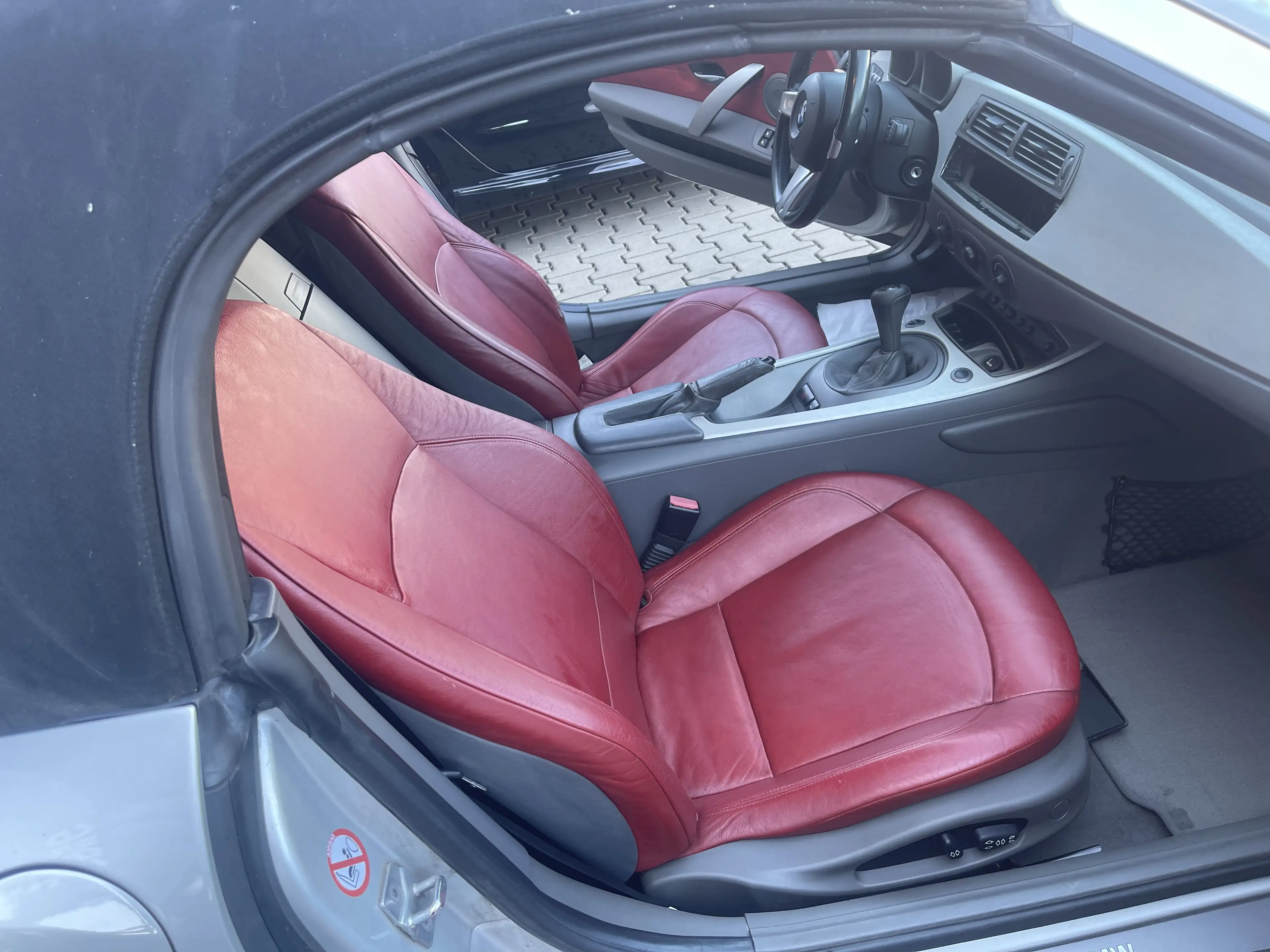 BMW Z4 2.5 i — photo 11