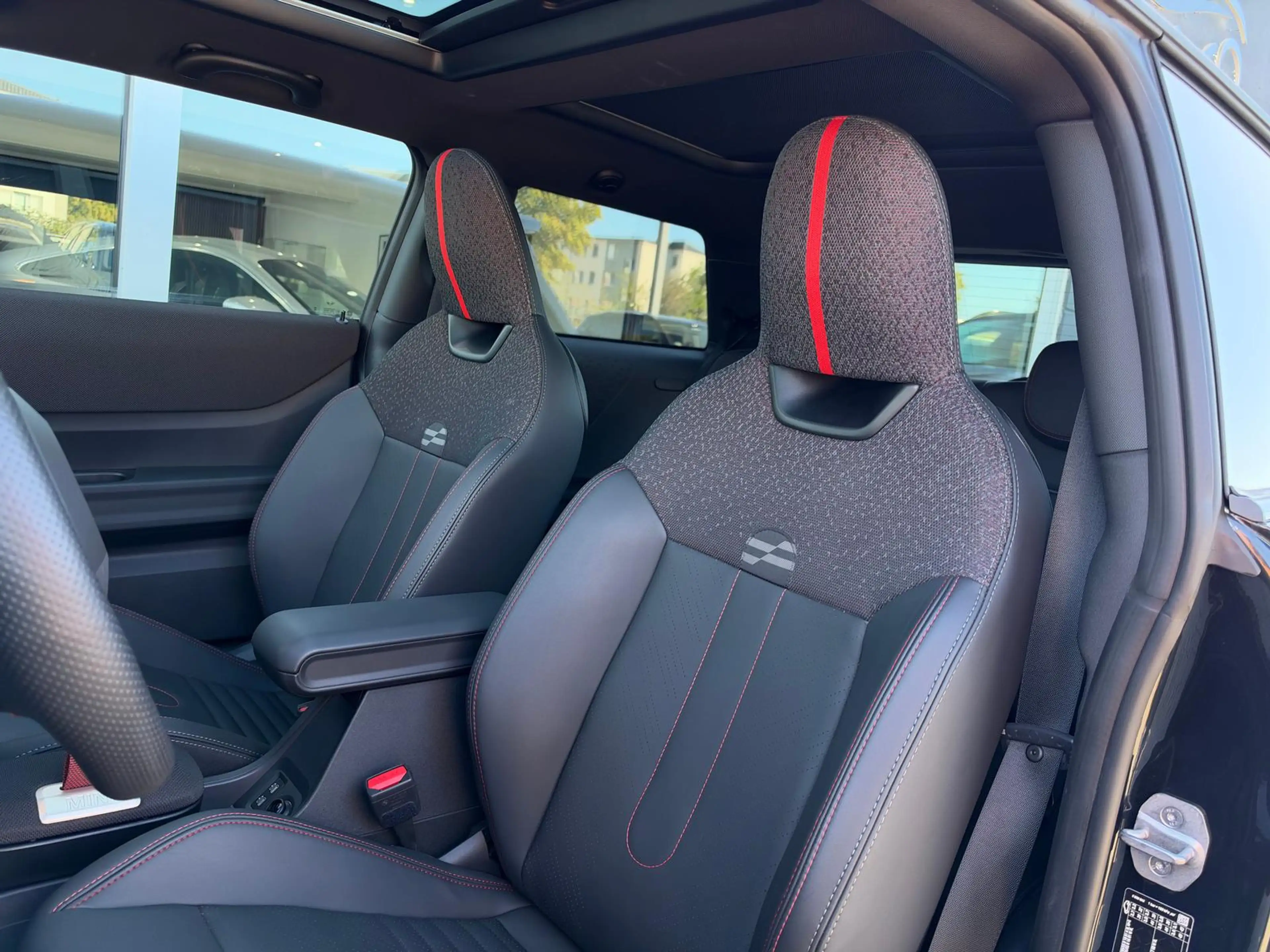 MINI Cooper S JCW*LED*NAVI*PANO*H&K*HUD*360°KAMERA* — photo 10