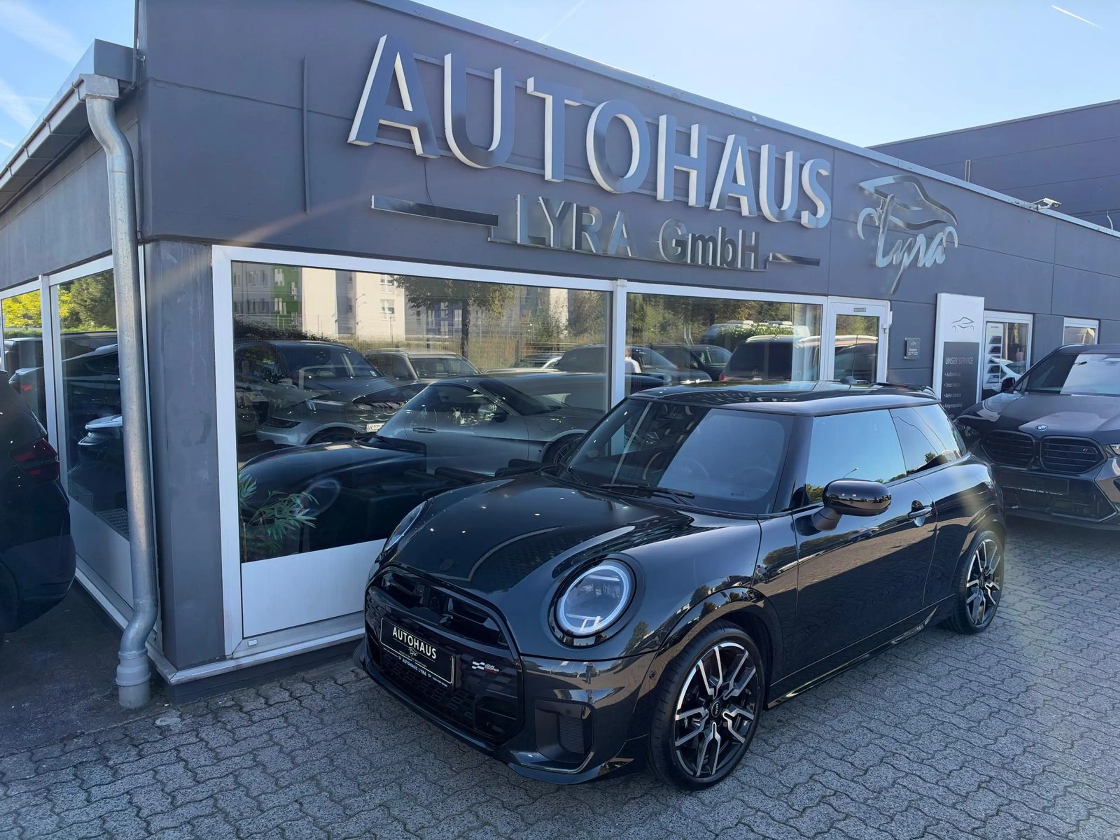 MINI Cooper S JCW*LED*NAVI*PANO*H&K*HUD*360°KAMERA* — photo 2