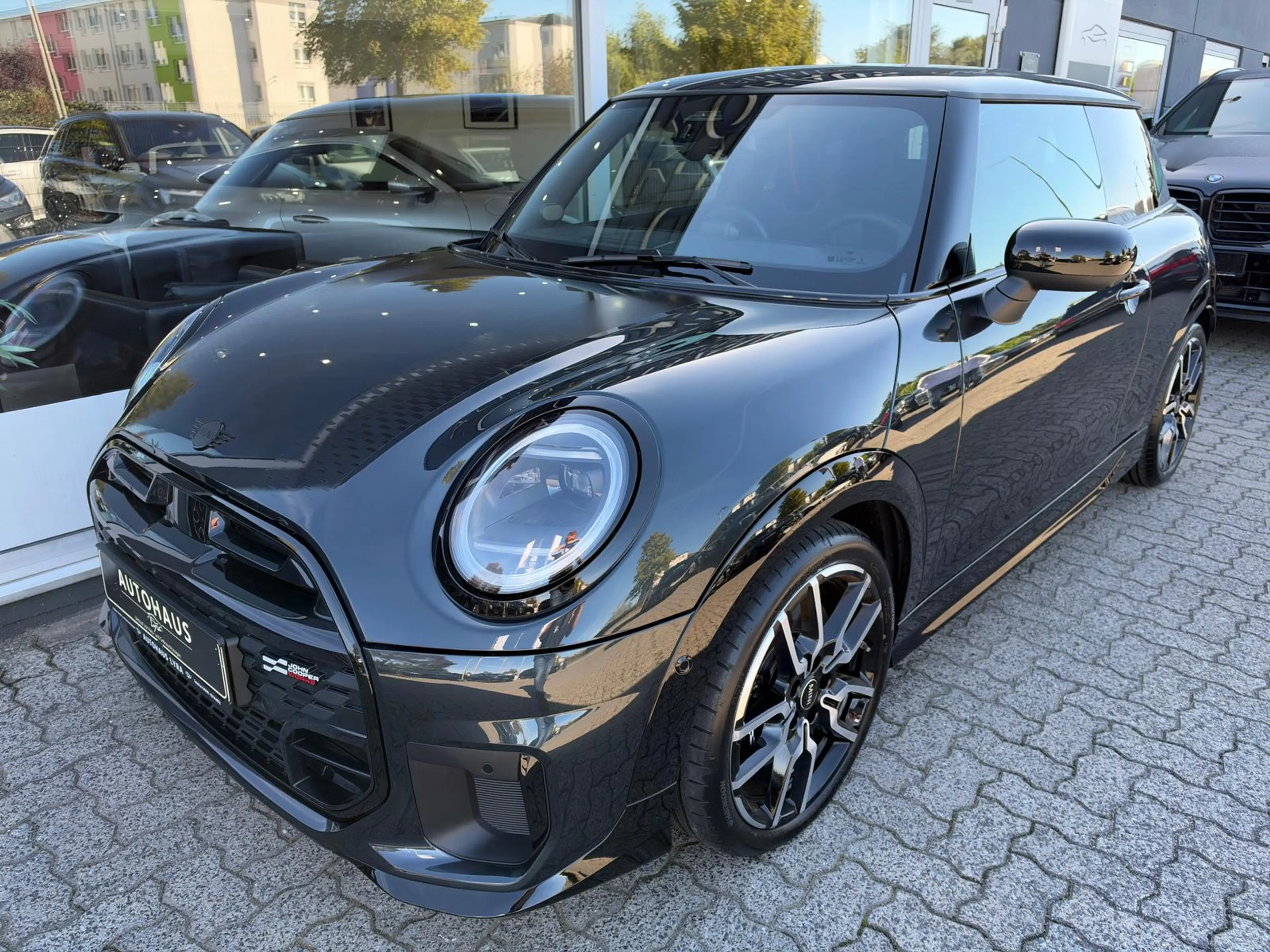 MINI Cooper S JCW*LED*NAVI*PANO*H&K*HUD*360°KAMERA* — photo 3