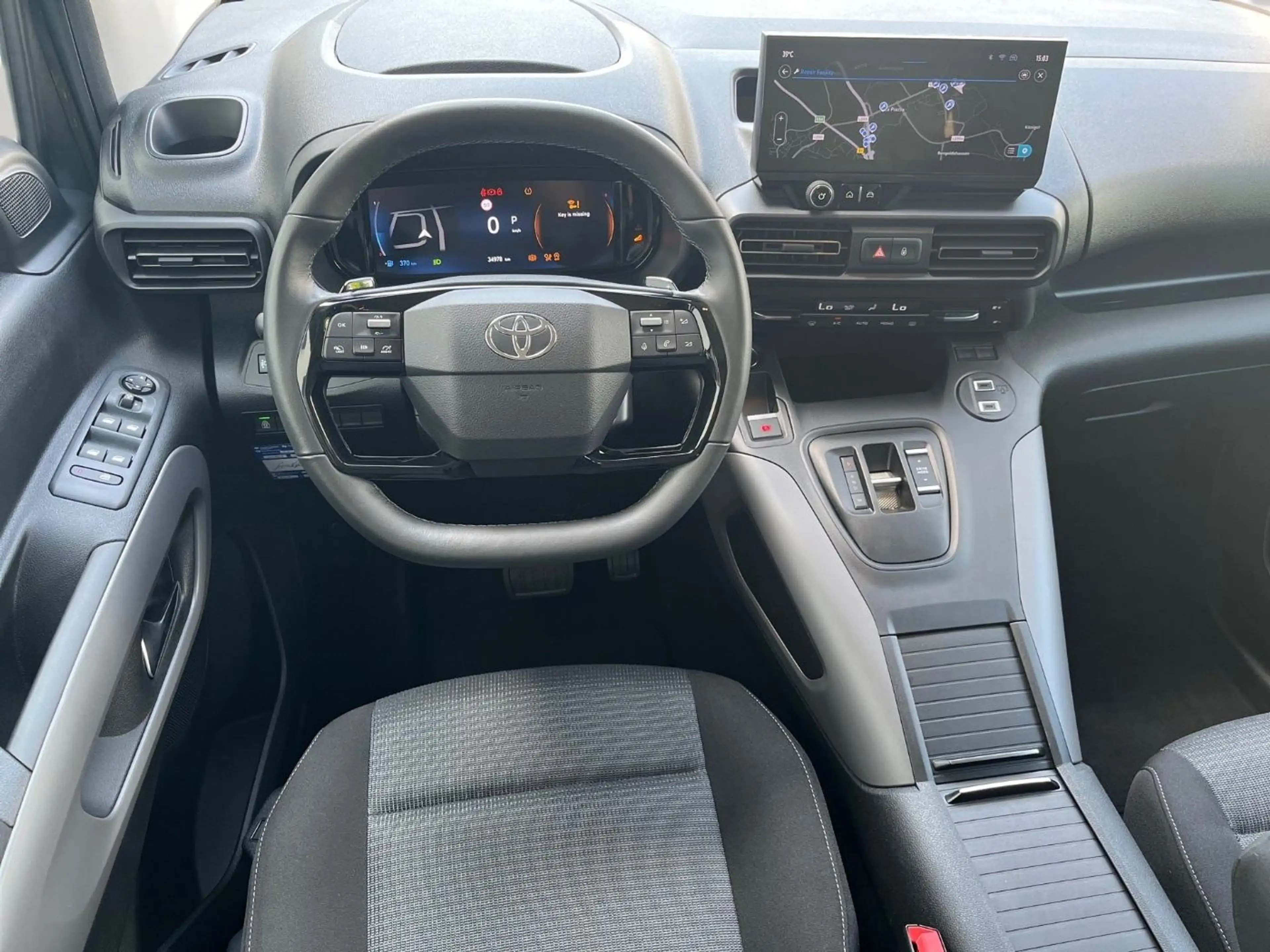 Toyota Proace City Verso 1.5 D-4D L1 Team D Automatik — photo 8