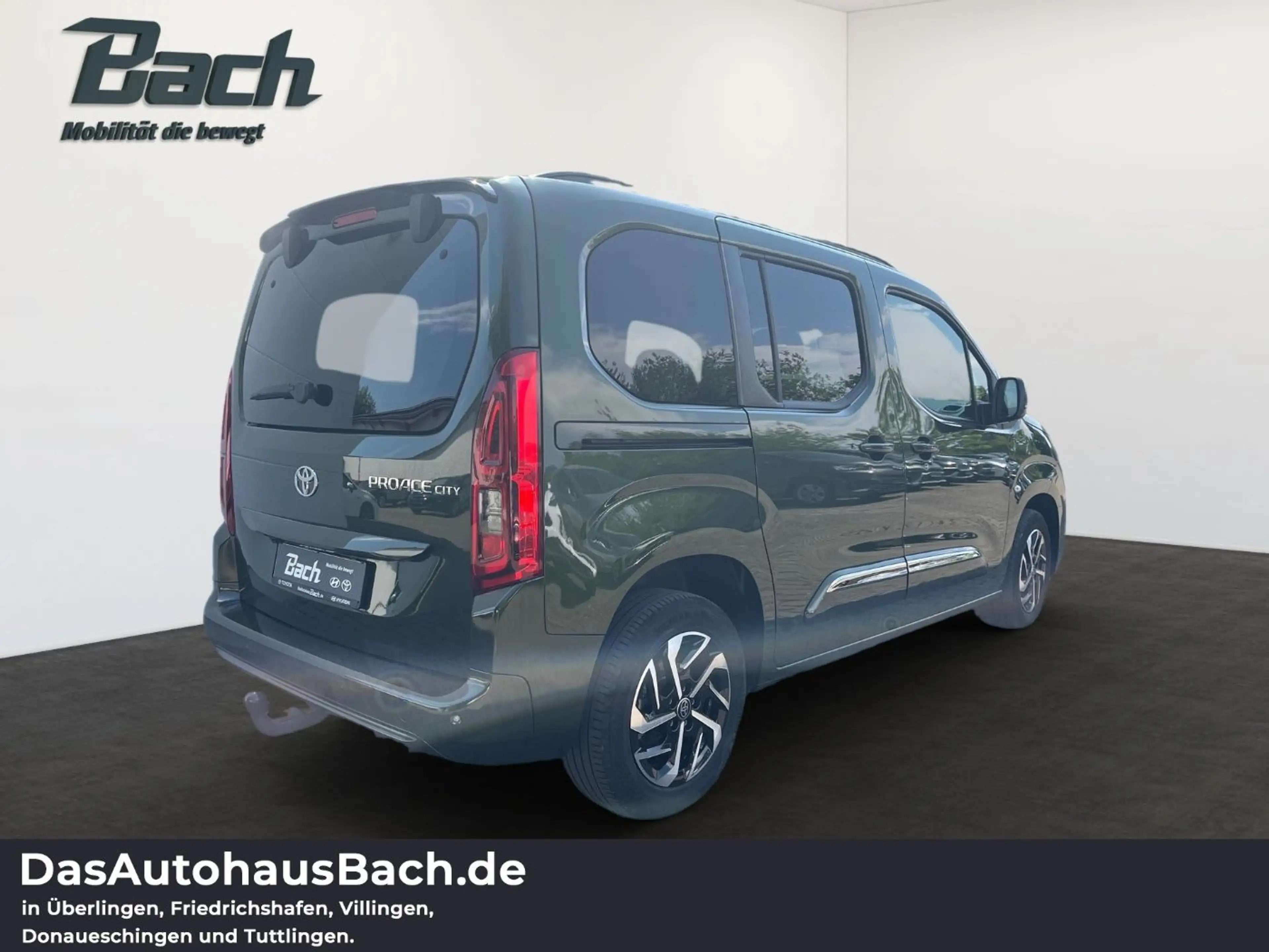 Toyota Proace City Verso 1.5 D-4D L1 Team D Automatik — photo 3