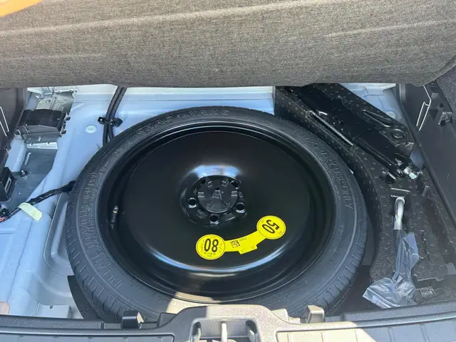 Volvo XC40 view 10