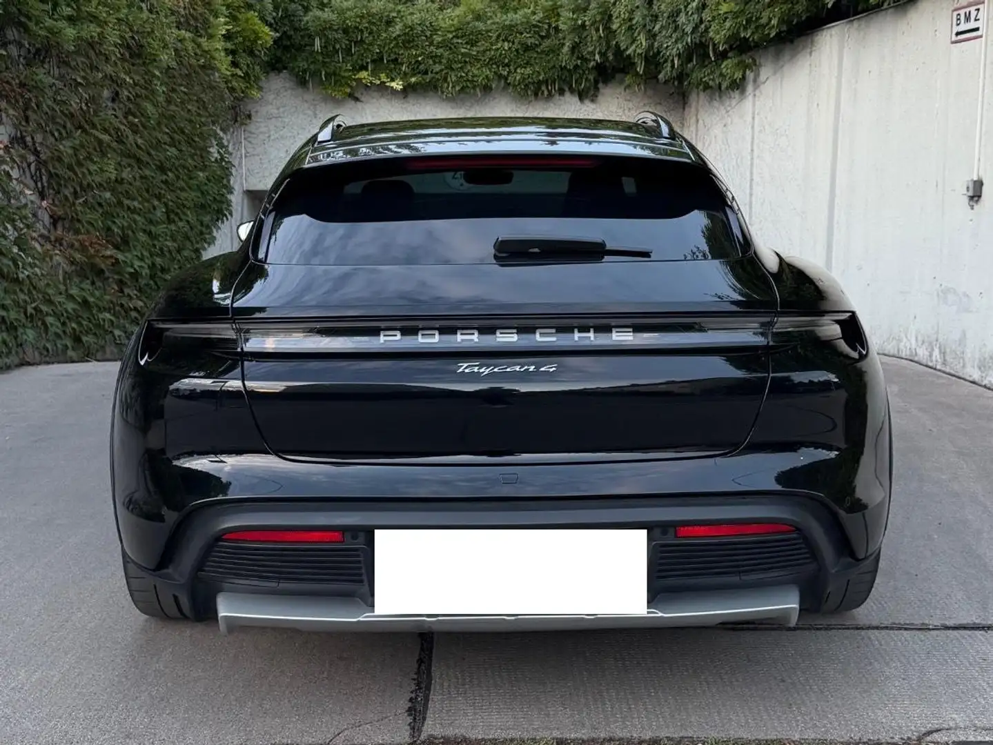 Porsche Taycan Taycan 4 Cross Turismo 83,7kWh 4 Cross Turismo Schwarz - 2