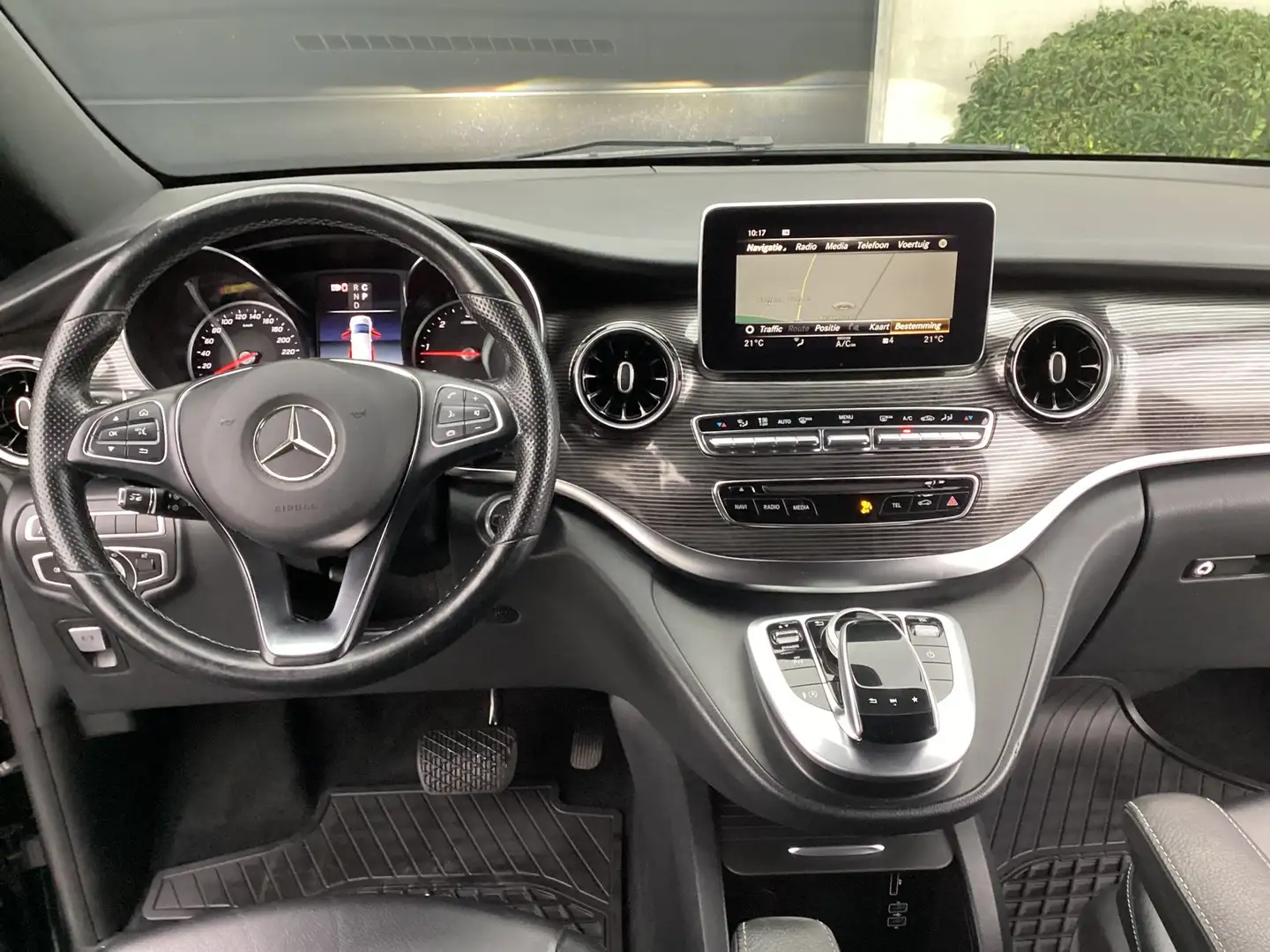 Mercedes-Benz V 220 /1steEig/6 Zitpl/Trekhaak/Leder/Navi/360Cam/Cruise Grijs - 2