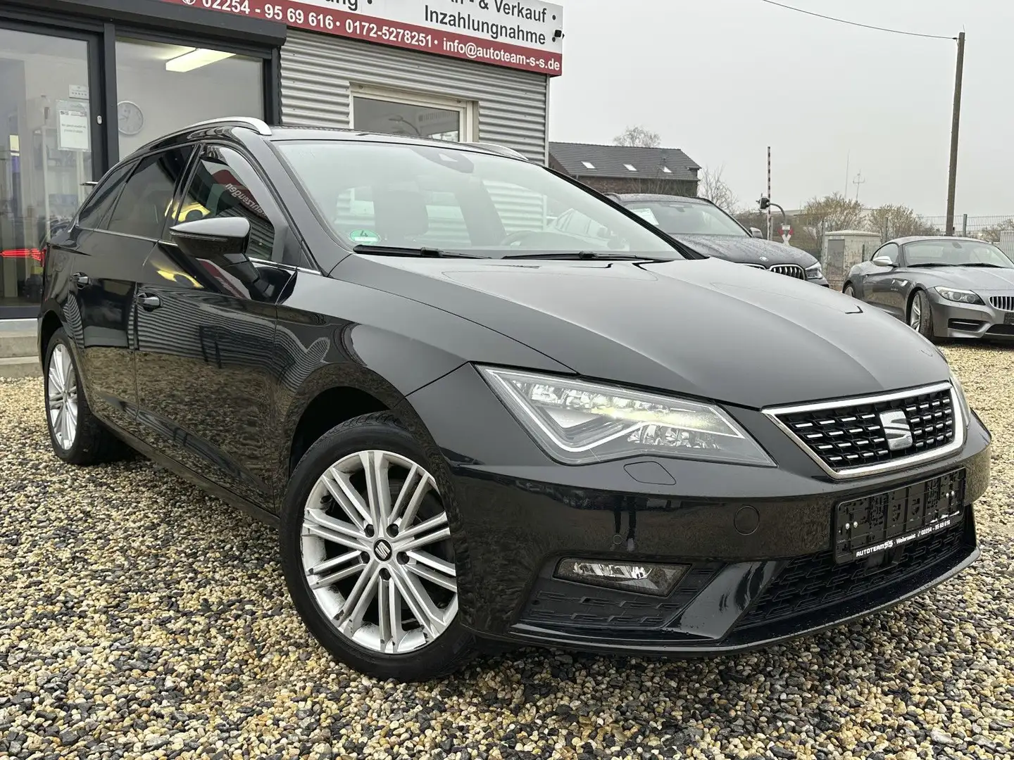 SEAT Leon ST Xcellence/AUTOM./NAVI/KLIMAA./ACC./LED/ Schwarz - 2